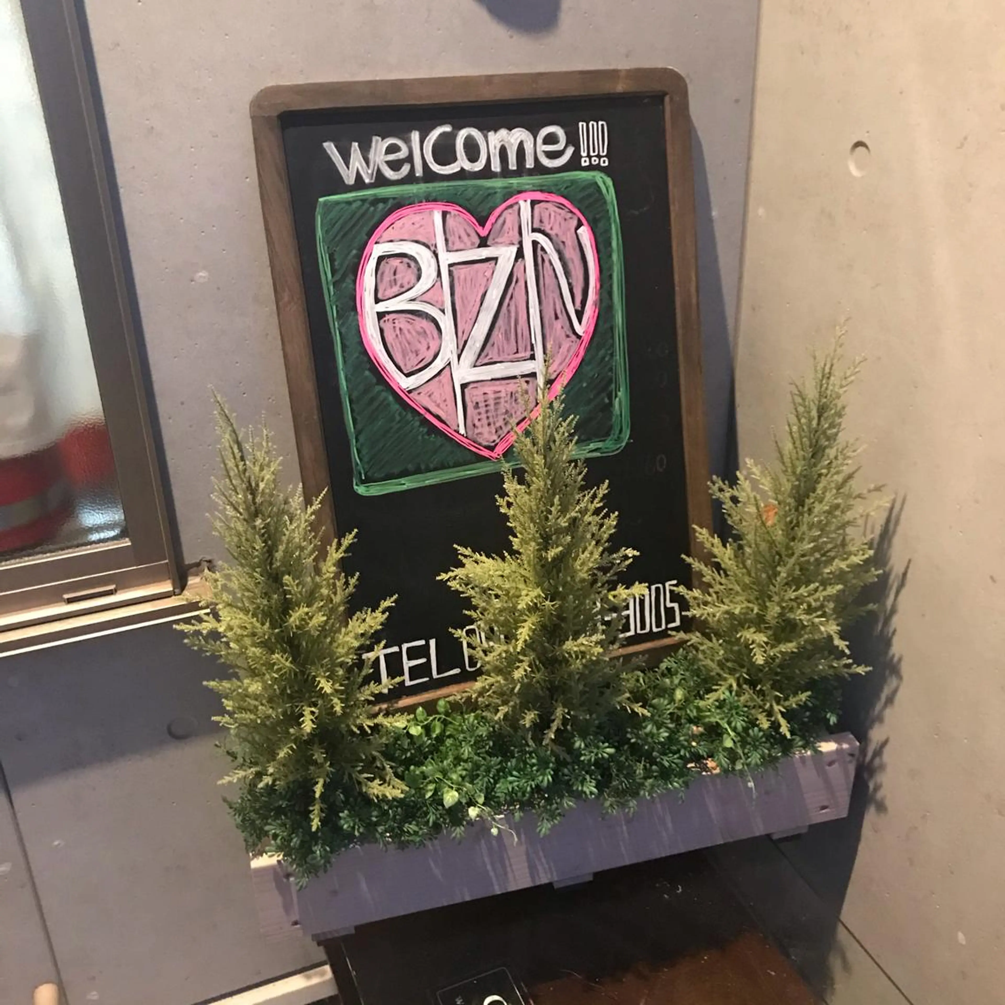 美尽  BIZIN所属・久々 もえみのネイルデザイン