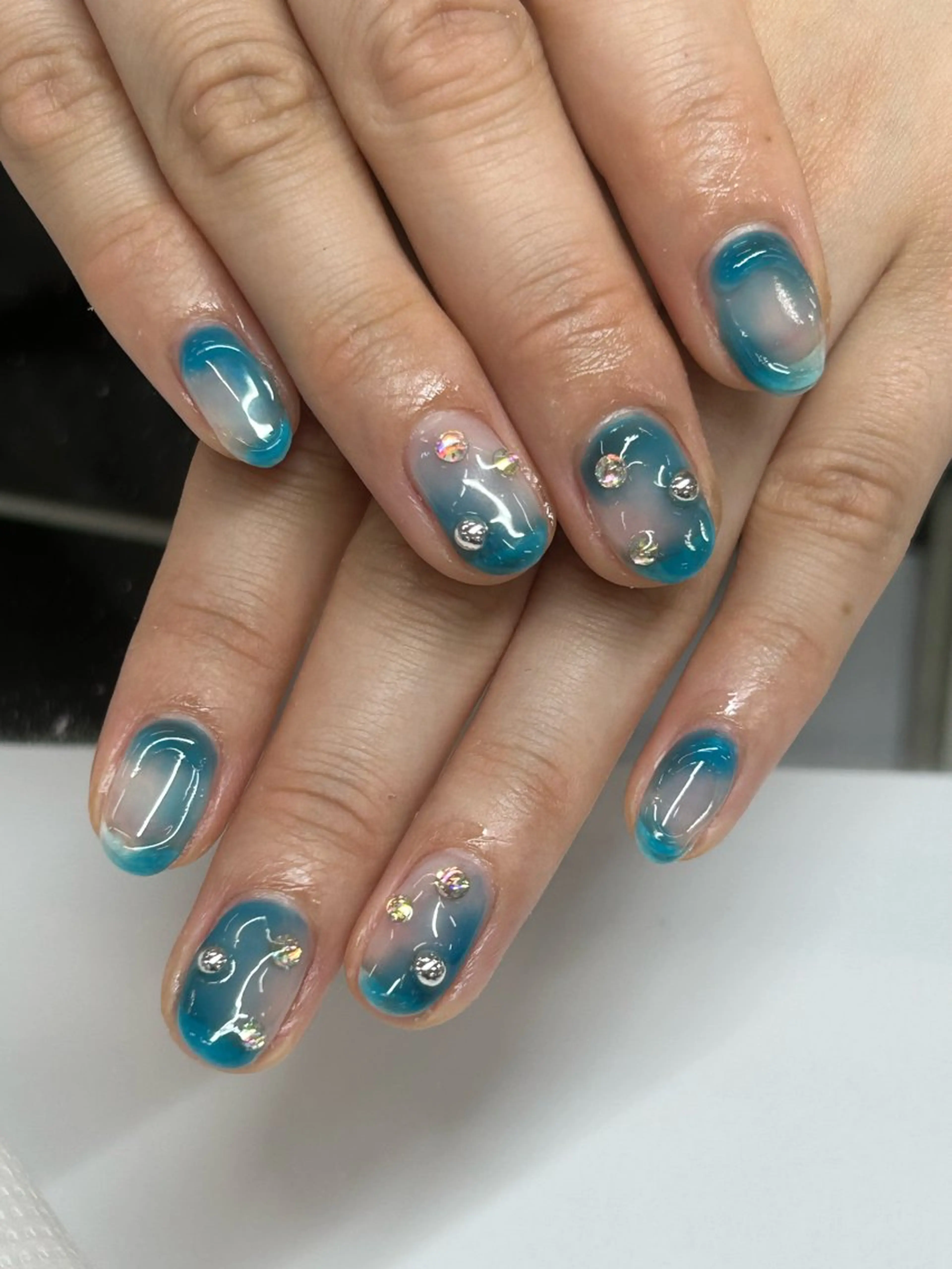 ミディアム MAXKELLY KAORIのネイルデザイン