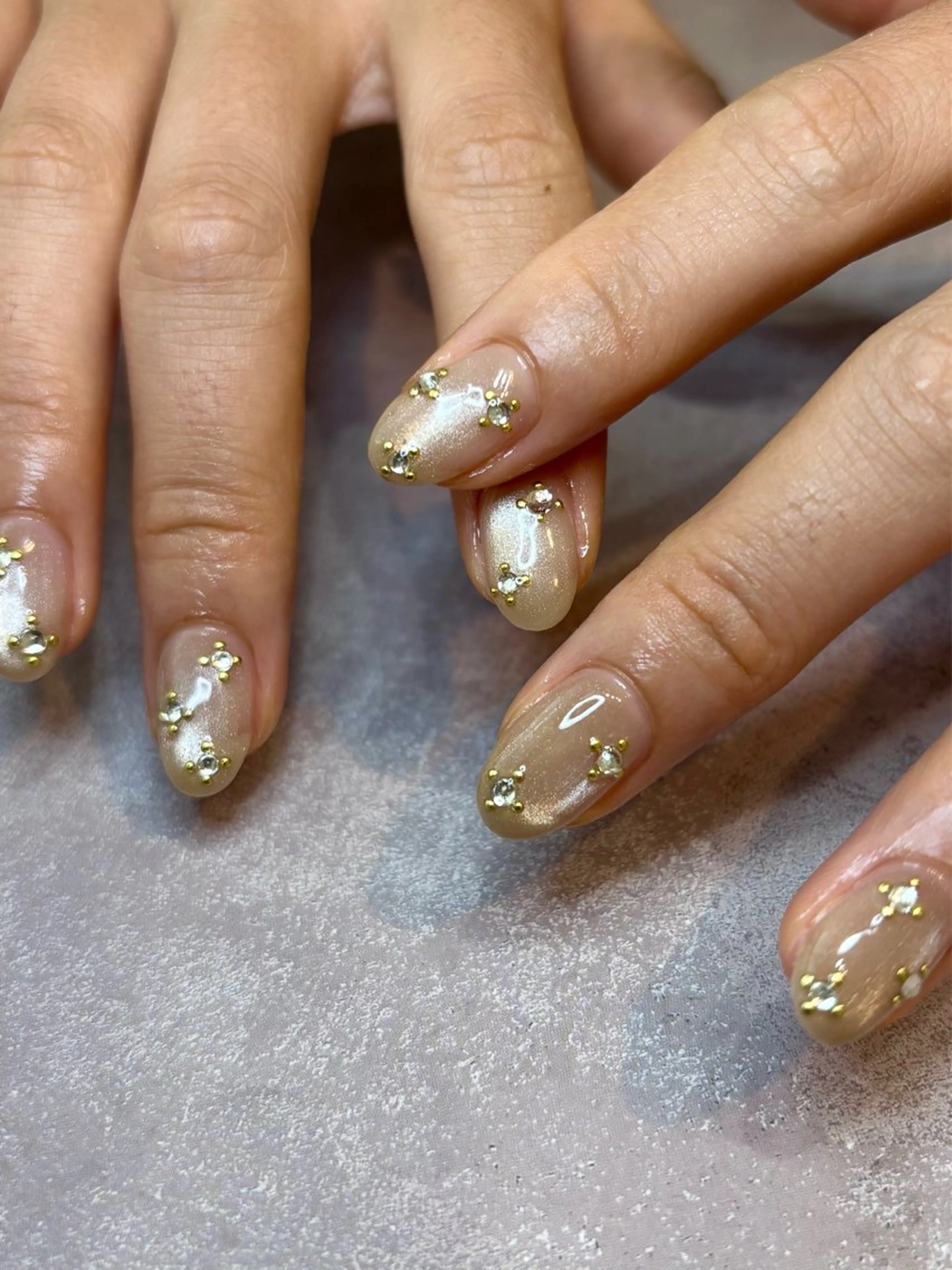 ネイル マグネットネイル ストーンネイル ハンドネイル kupu所属・ネイルサロン kupuのネイルデザイン