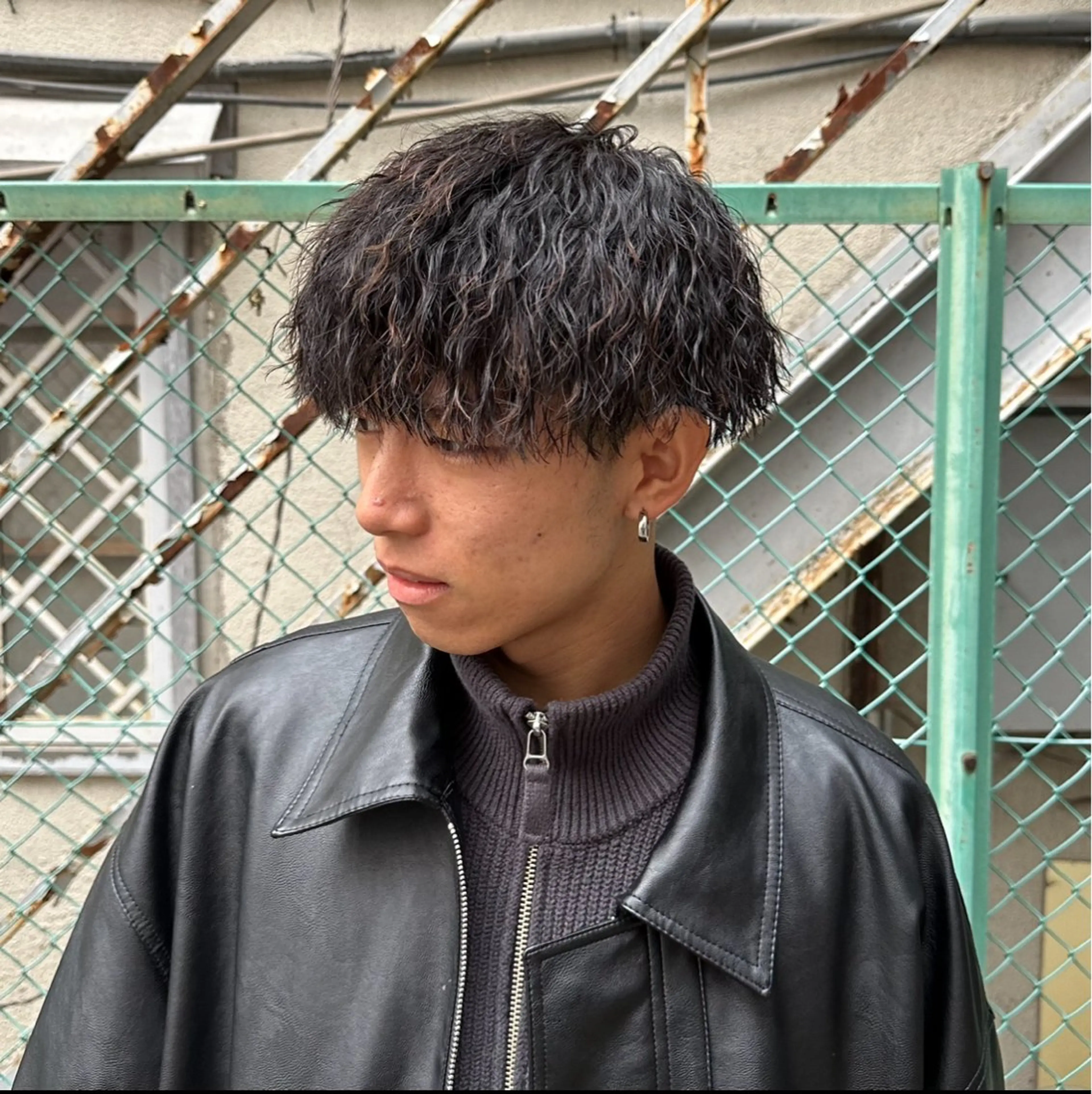 ミディアム パーマ メンズ ミディアムパーマ メンズパーマ パーマ職人 渡邊　優雅のヘアスタイル