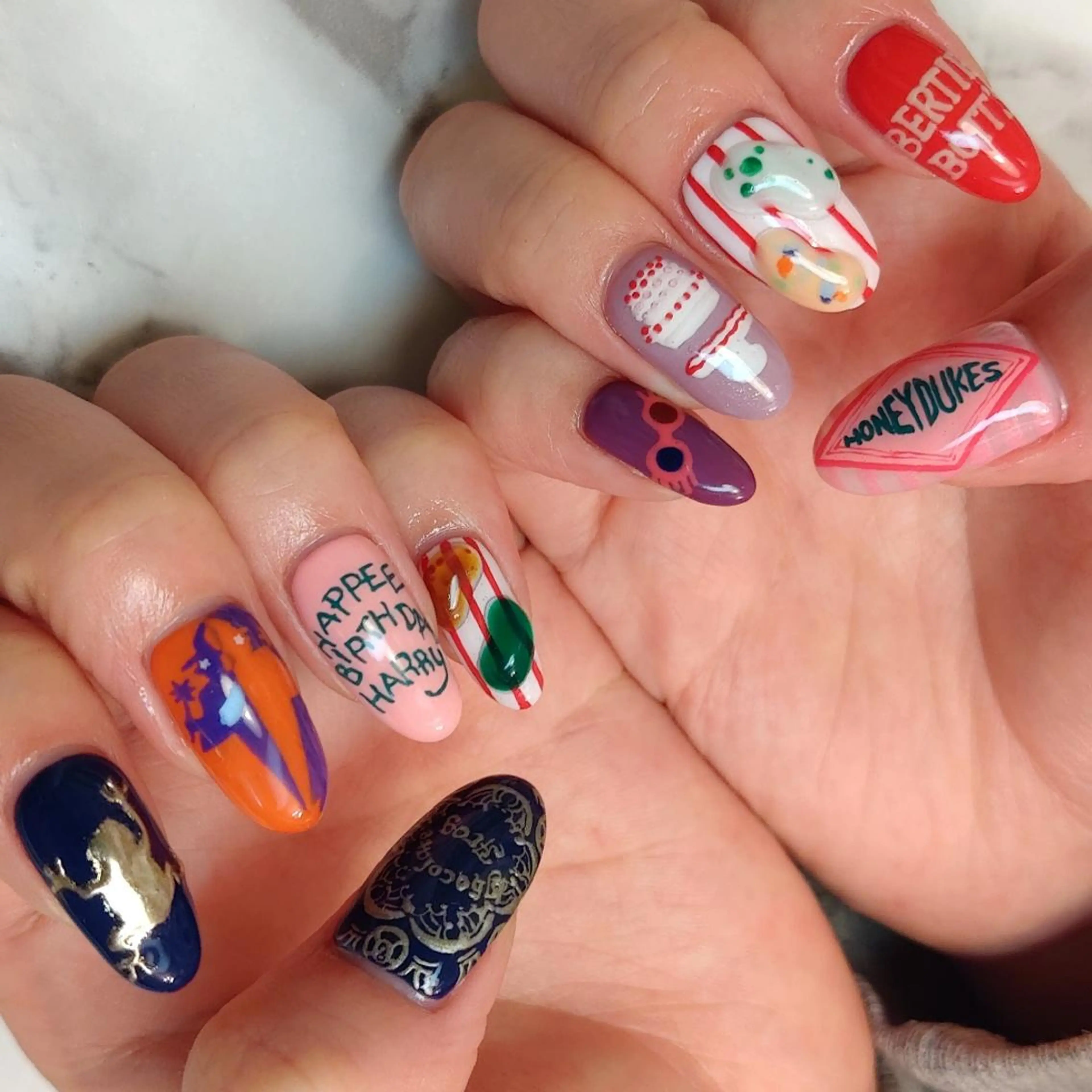 ネイル ジェヌインネイル 河内のネイルデザイン