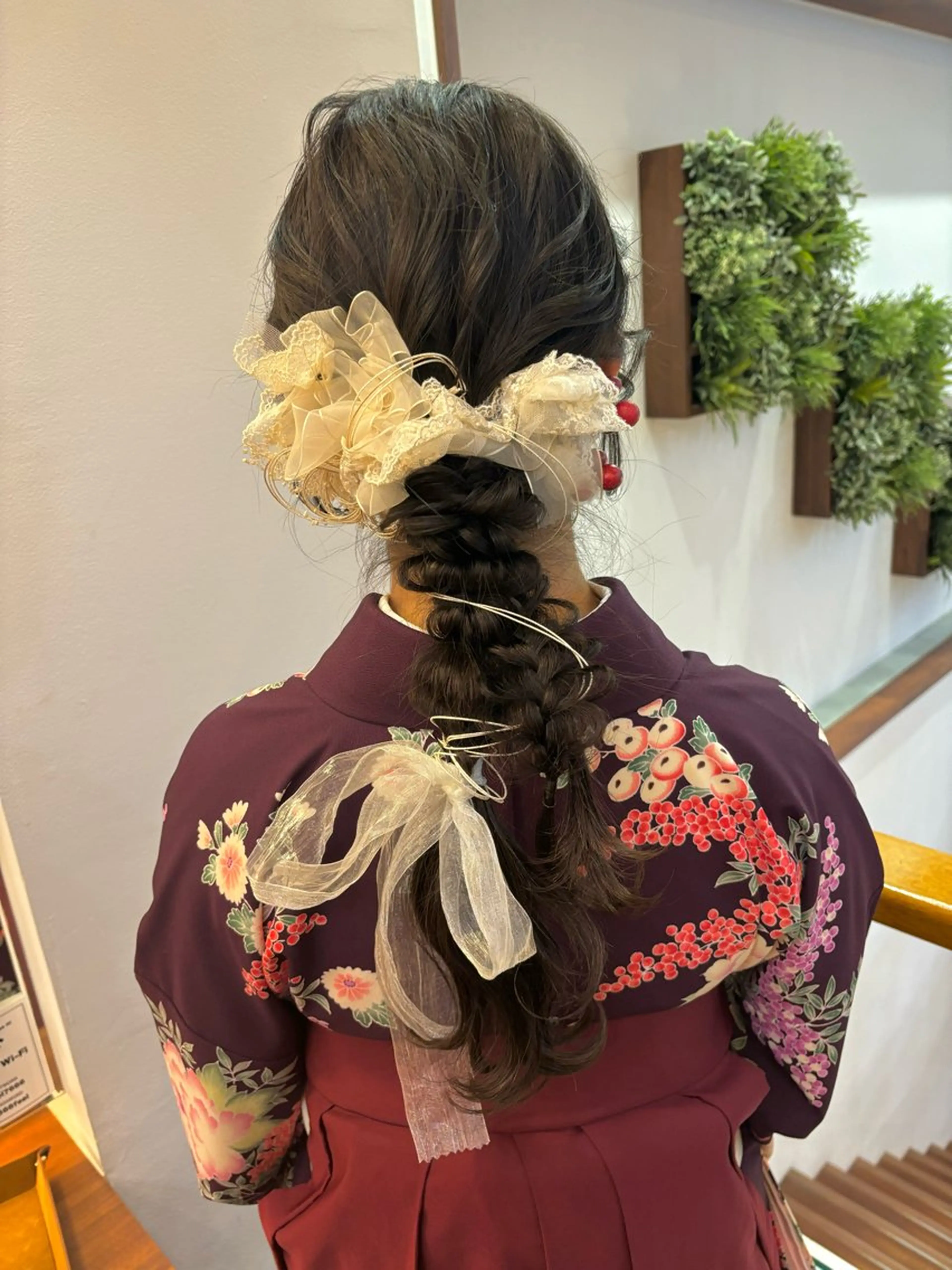 ヘアアレンジ 卒業式のヘアスタイル ヘアセット レイヤーカット /透明感/千葉怜寿のヘアスタイル