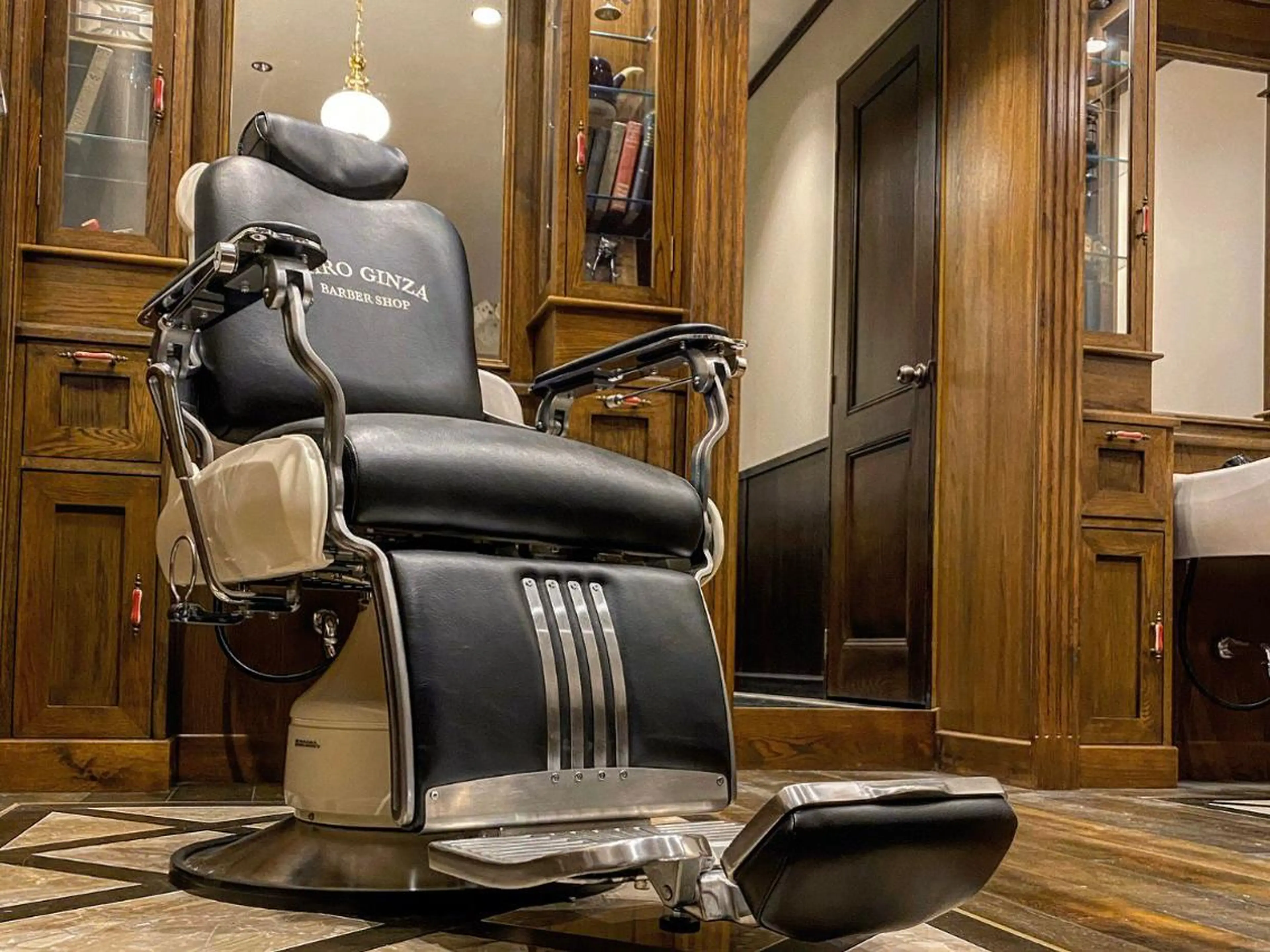 ヒロ銀座 BARBAR SHOP 新宿所属・土井 康永のヘアスタイル