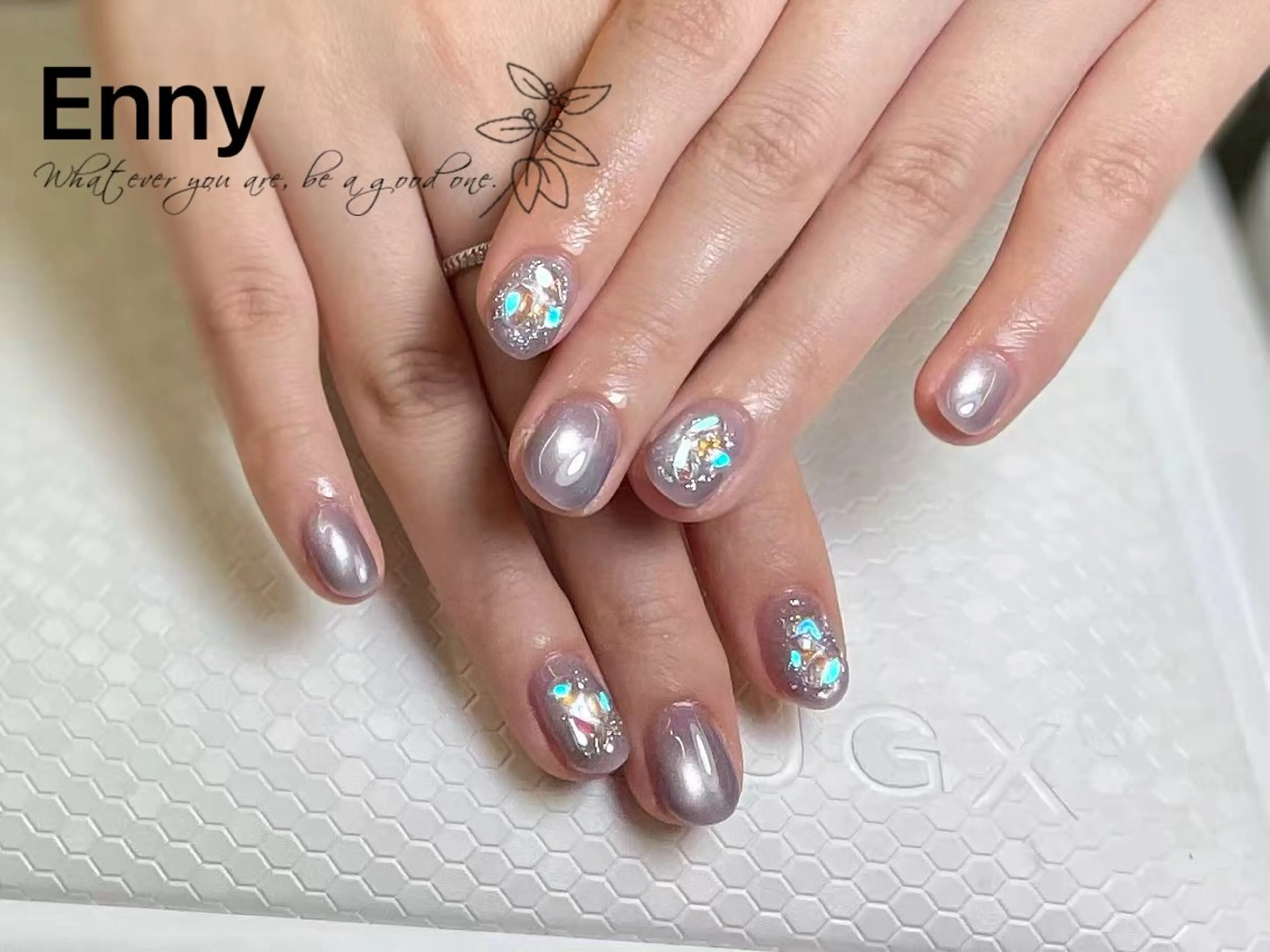 ネイル チークネイル フットネイル フレンチネイル ジェルネイル ガラスフレンチ ハンドネイル エニ キラのネイルデザイン