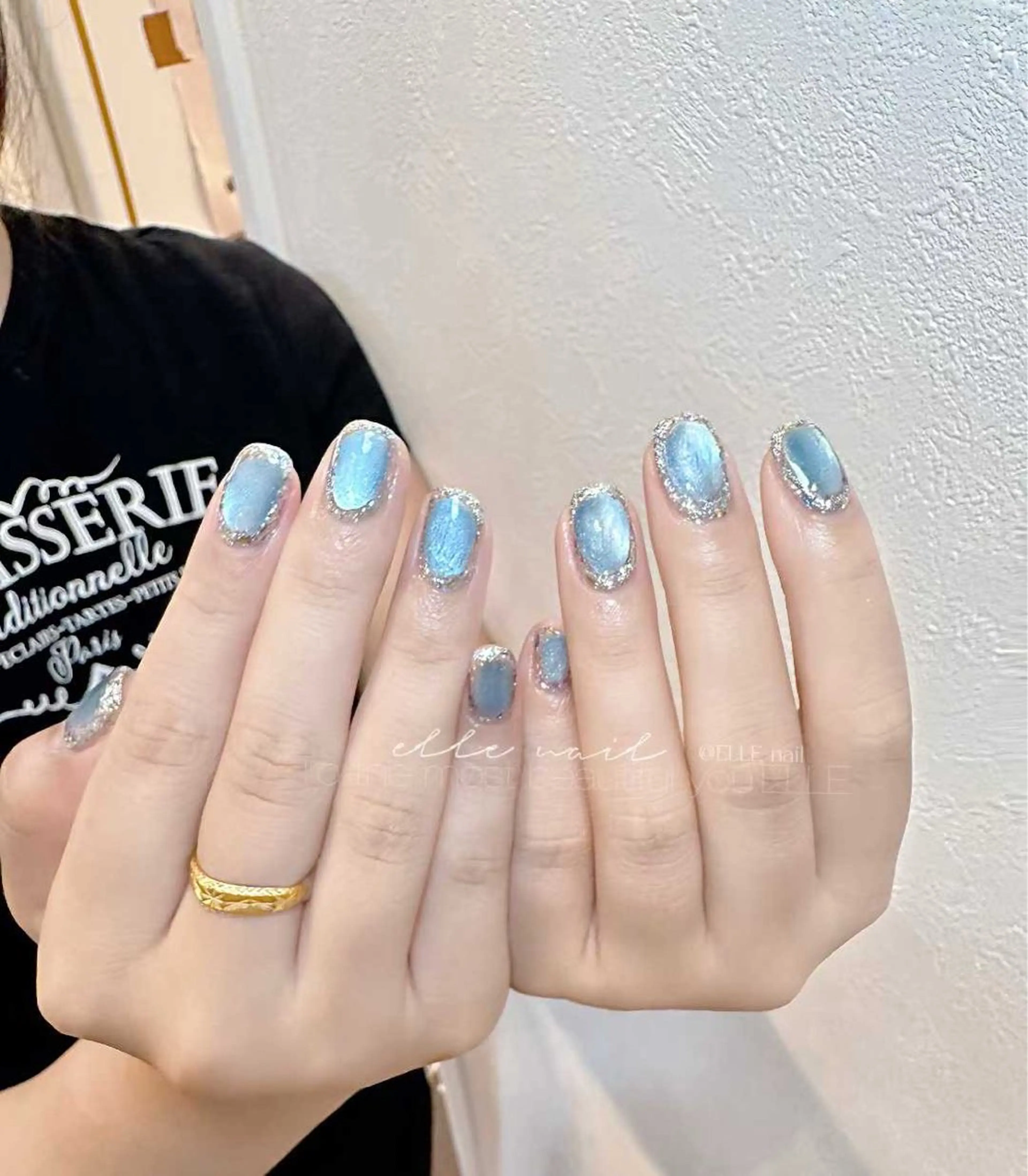 カラー サ リのネイルデザイン