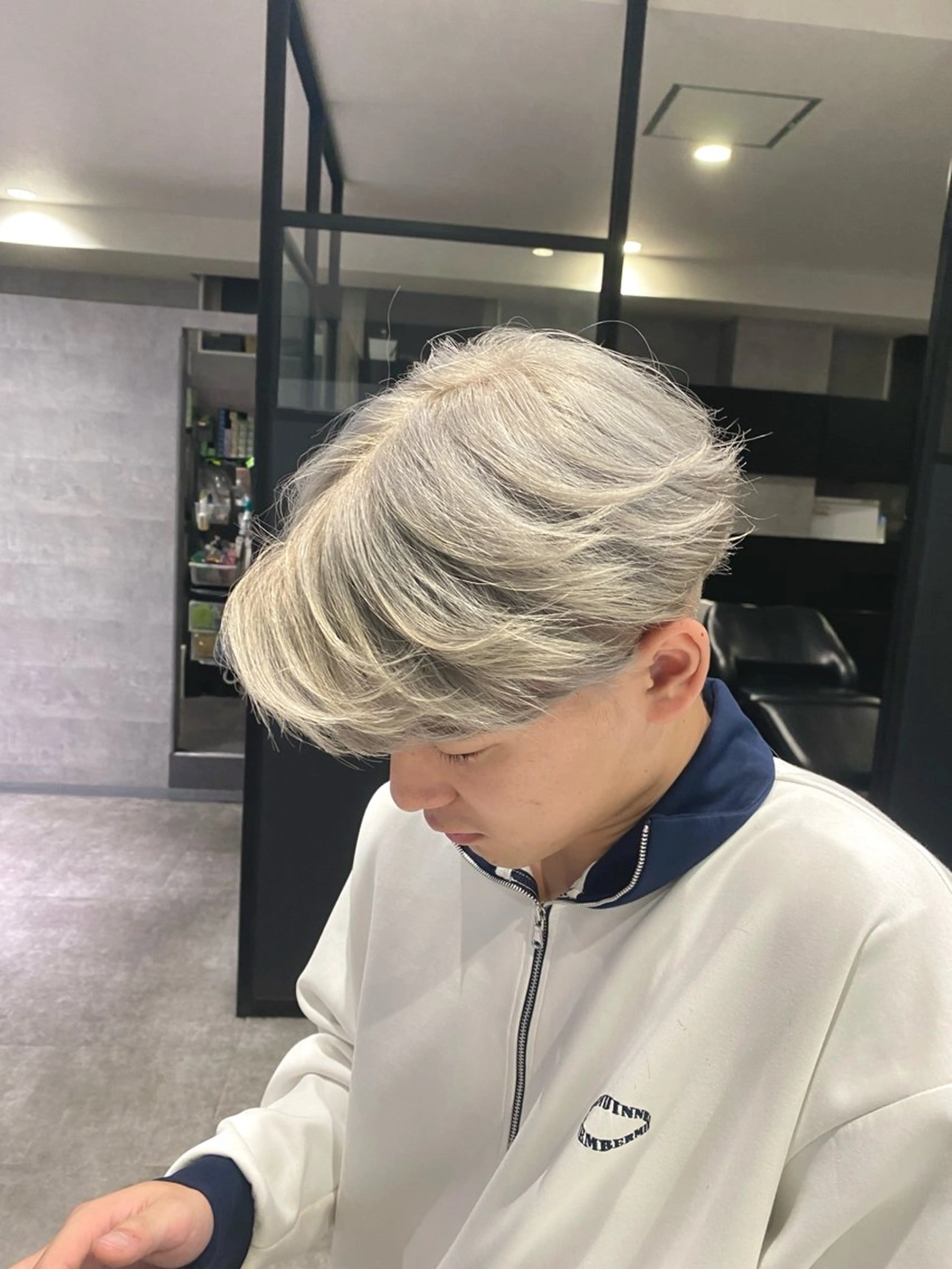 メンズ カット ヘアカラー _WHITE難波店[アンダーバーホワイト]所属・艶カラー/髪質改善 /韓国風/中村嘉秀のヘアスタイル