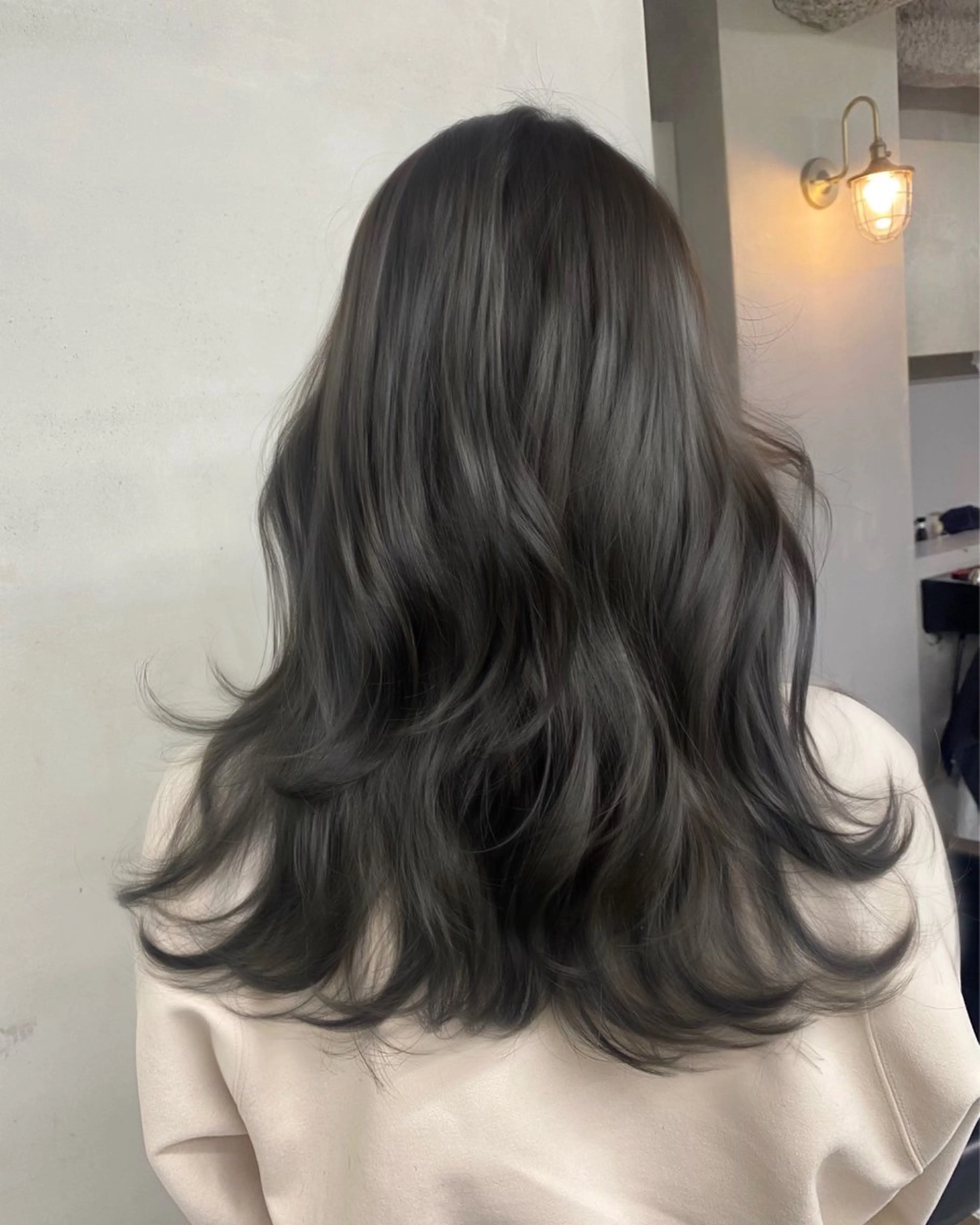 ロング カラー カット ヘアカラー トリートメント ヘアセット 新宿/韓国ヘア/ 髪質改善ストレートのヘアスタイル