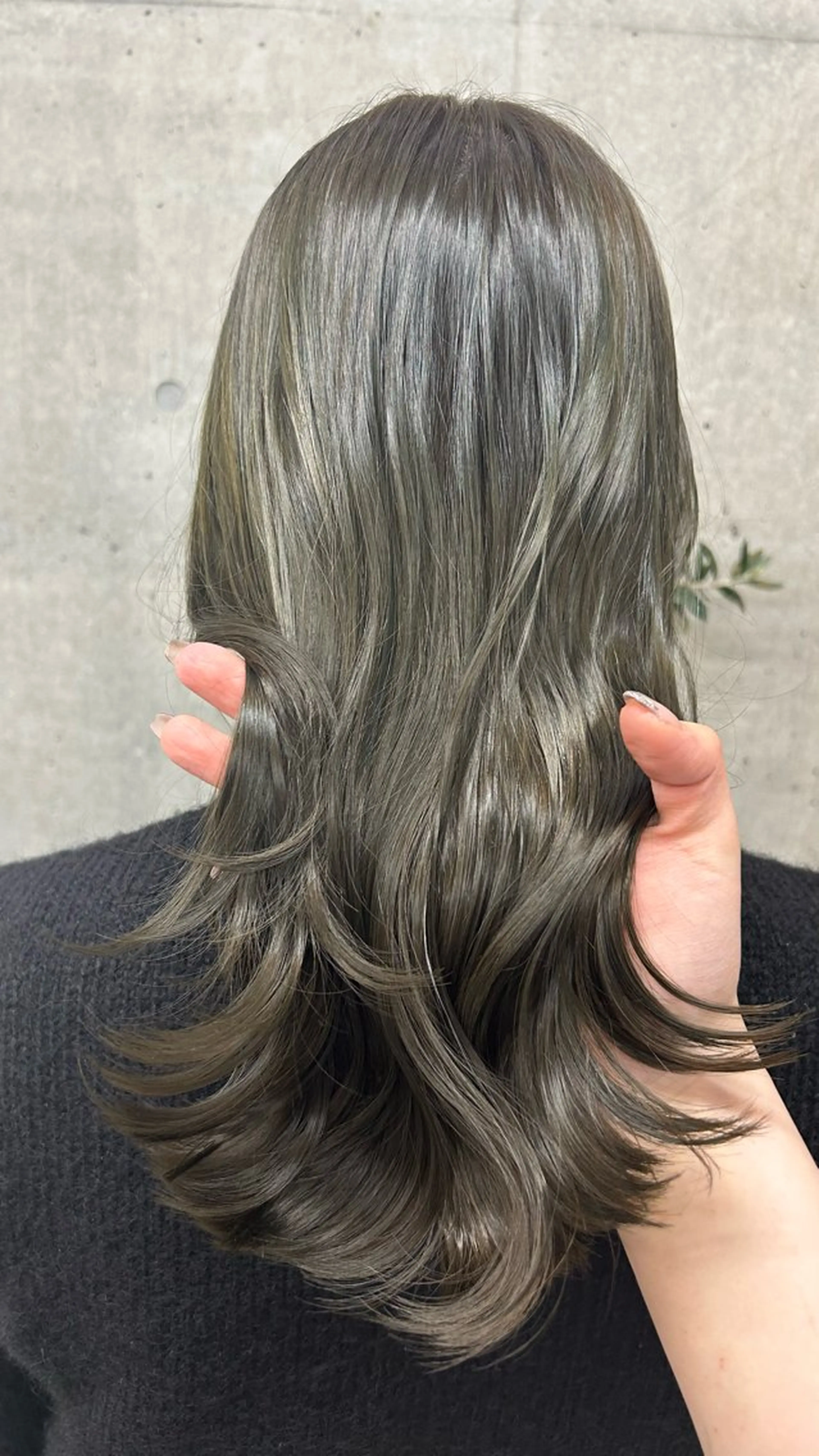 セミロング ヘアカラー トリートメント Lomalia Yuuka/42🩵のヘアスタイル