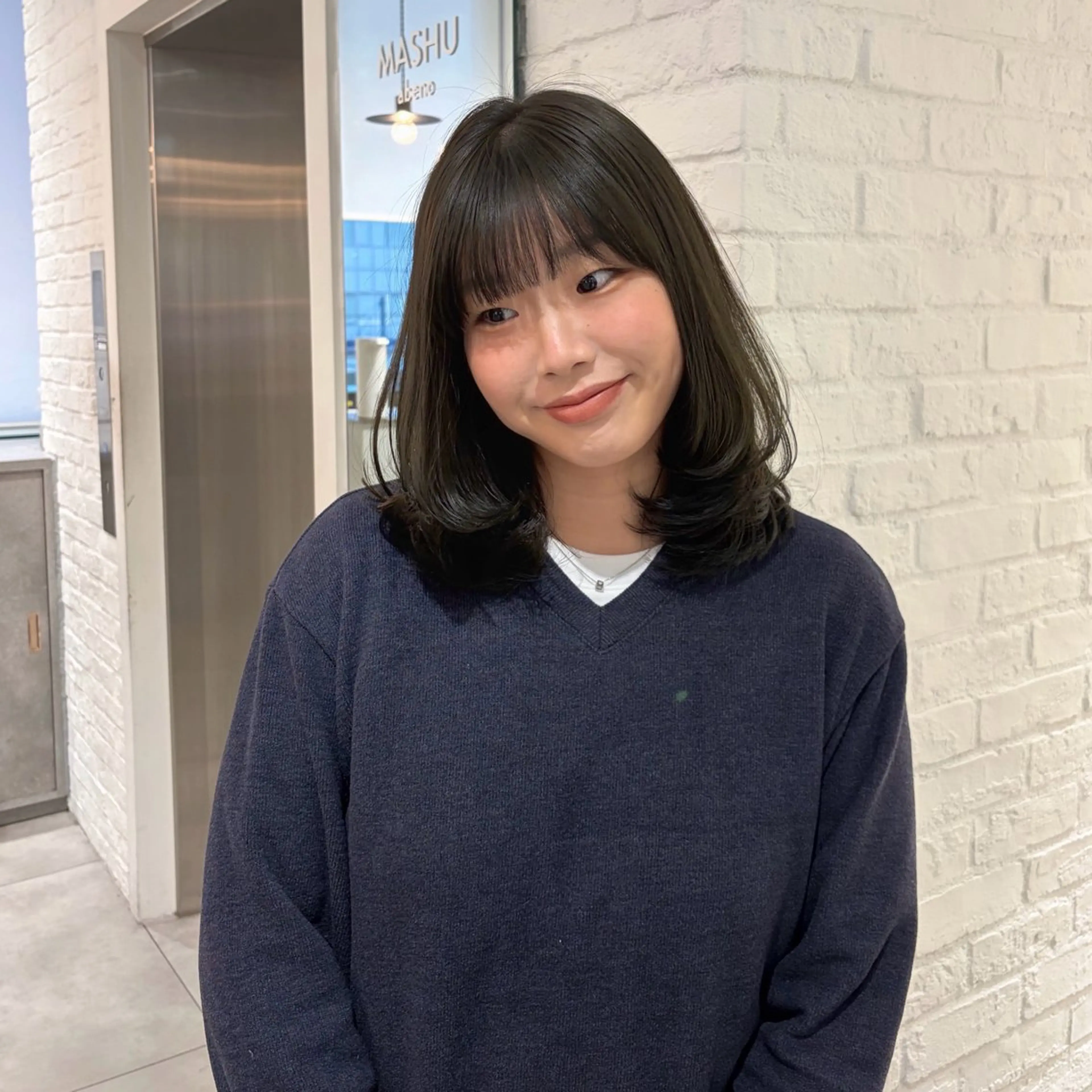 ミディアム レイヤーカット カット 似合わせレイヤー/ 透明感カラー/天王寺のヘアスタイル