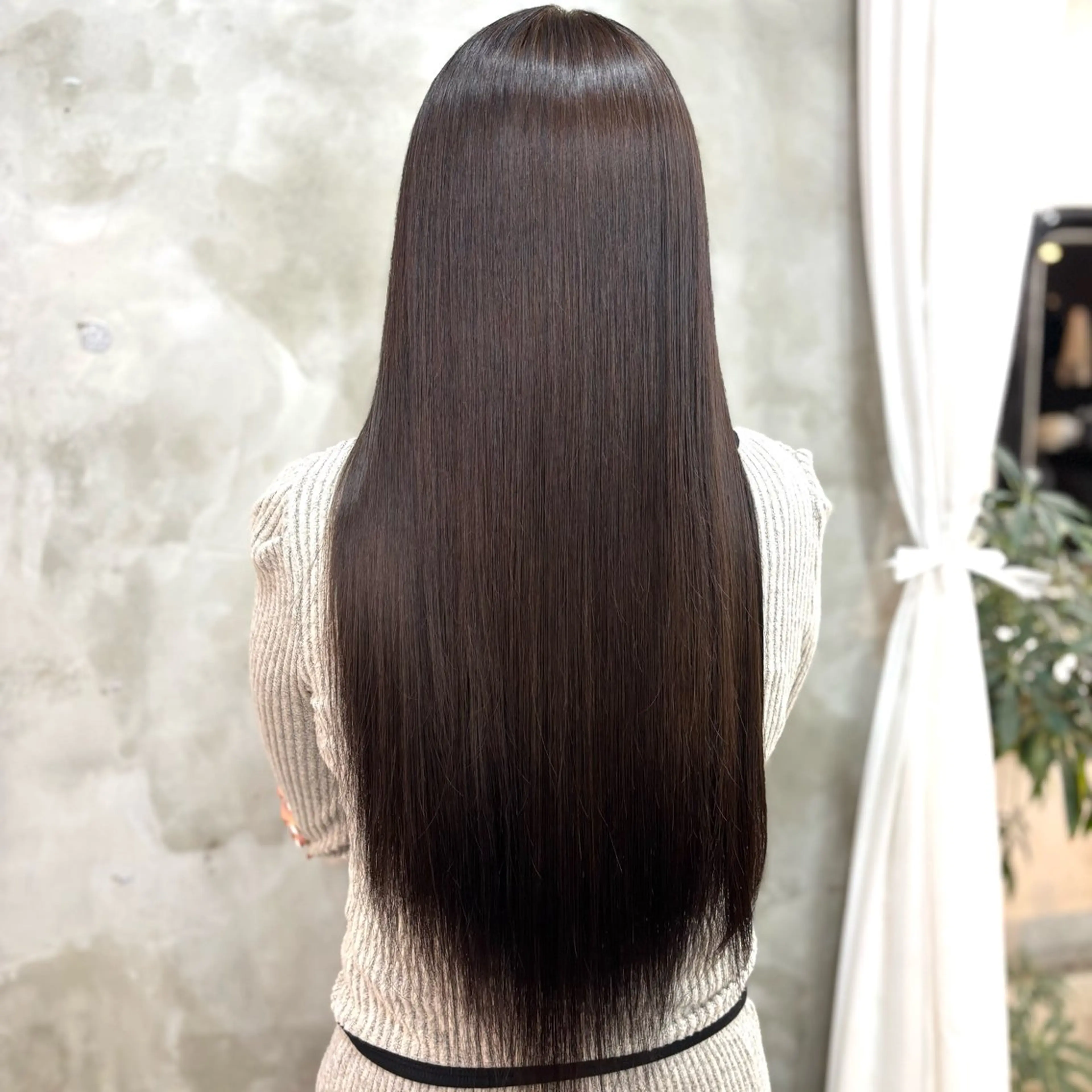 ロング カラー ヘアカラー トリートメント 美容室eTONe仙台駅前所属・艶髪‎カラー🤍 RIKAのヘアスタイル