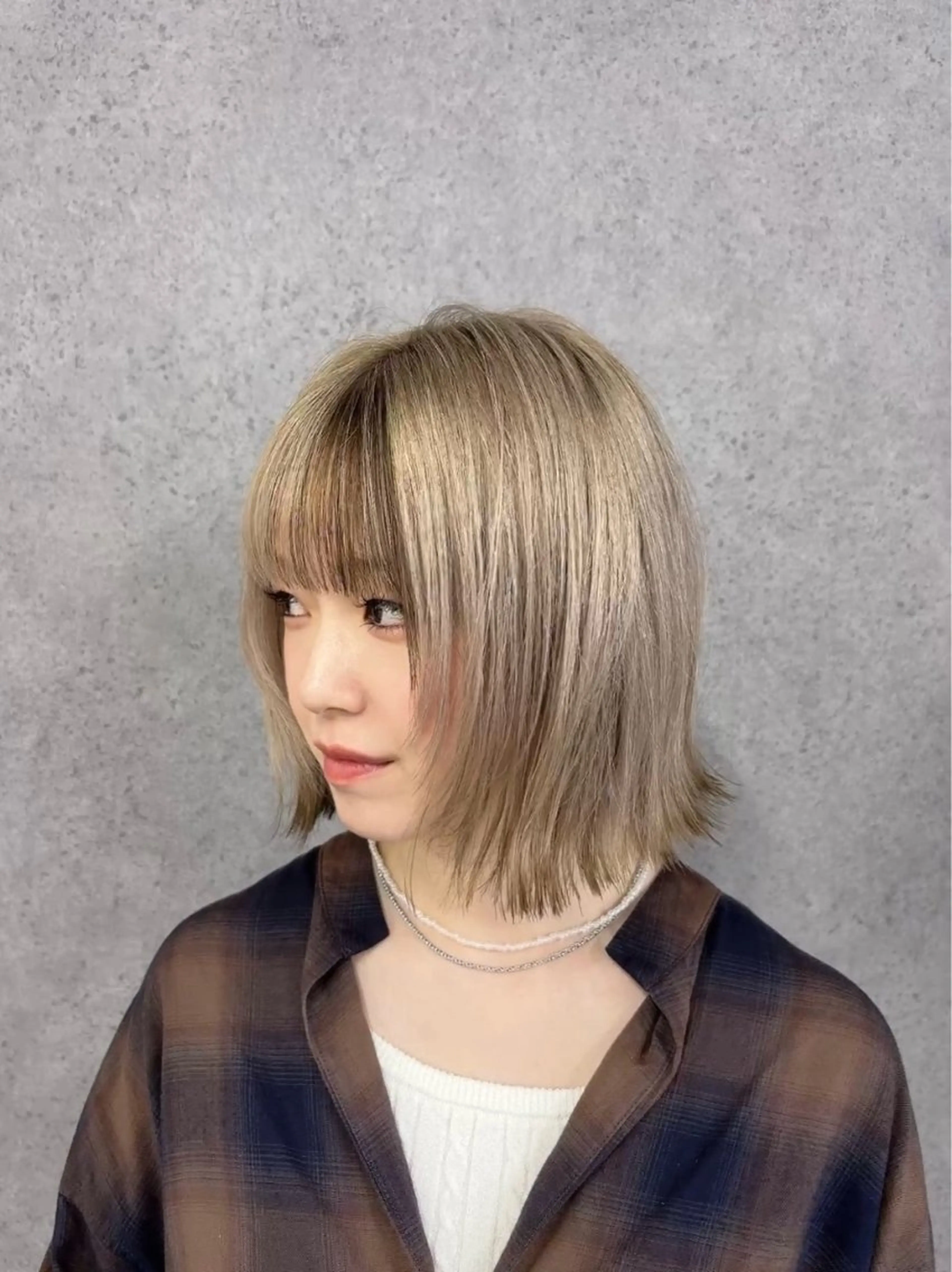 ショート ボブレイヤー ボブ レイヤーカット カット トリートメント 越冨 晃平のヘアスタイル