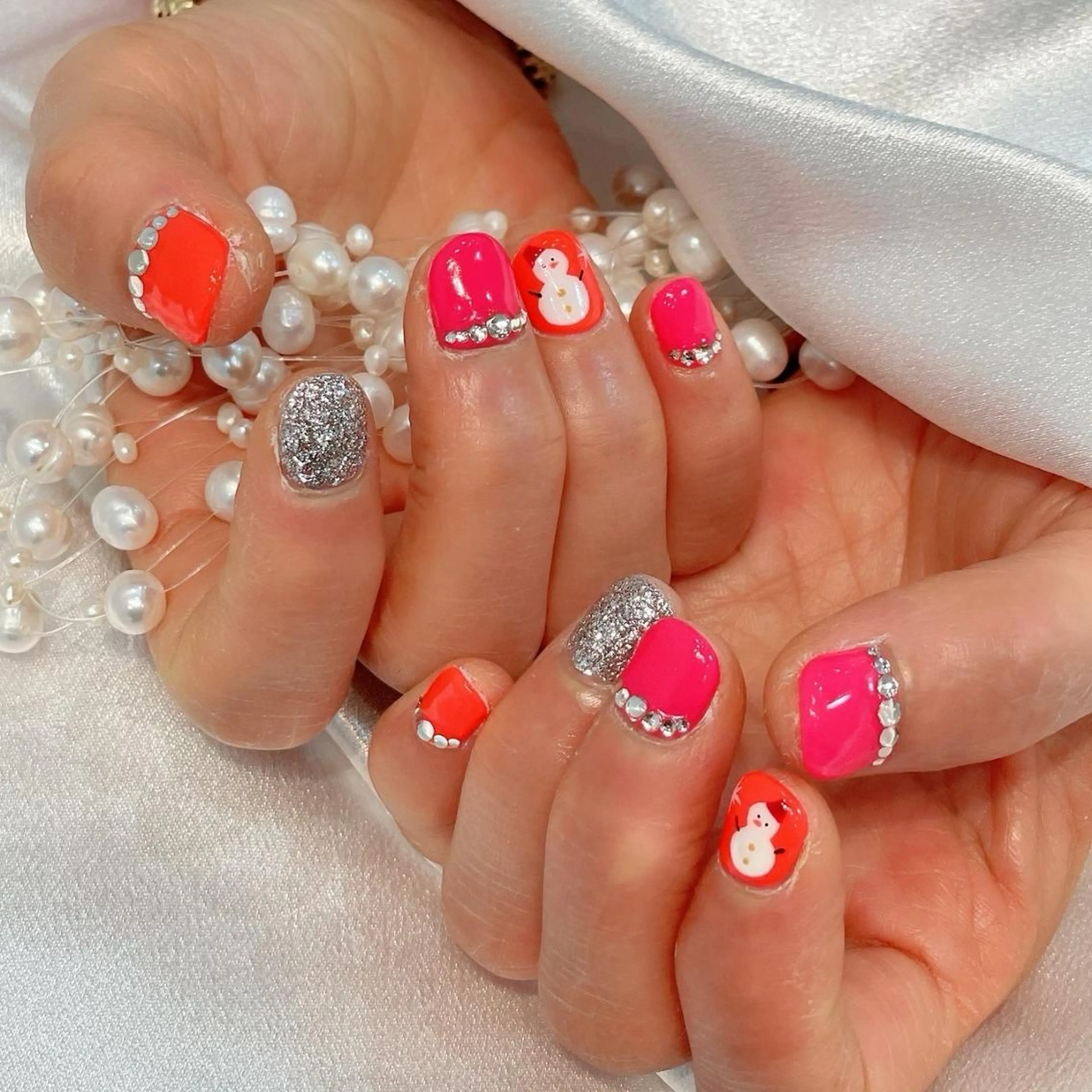 ネイル RAFFINE 月🦋🩵のネイルデザイン