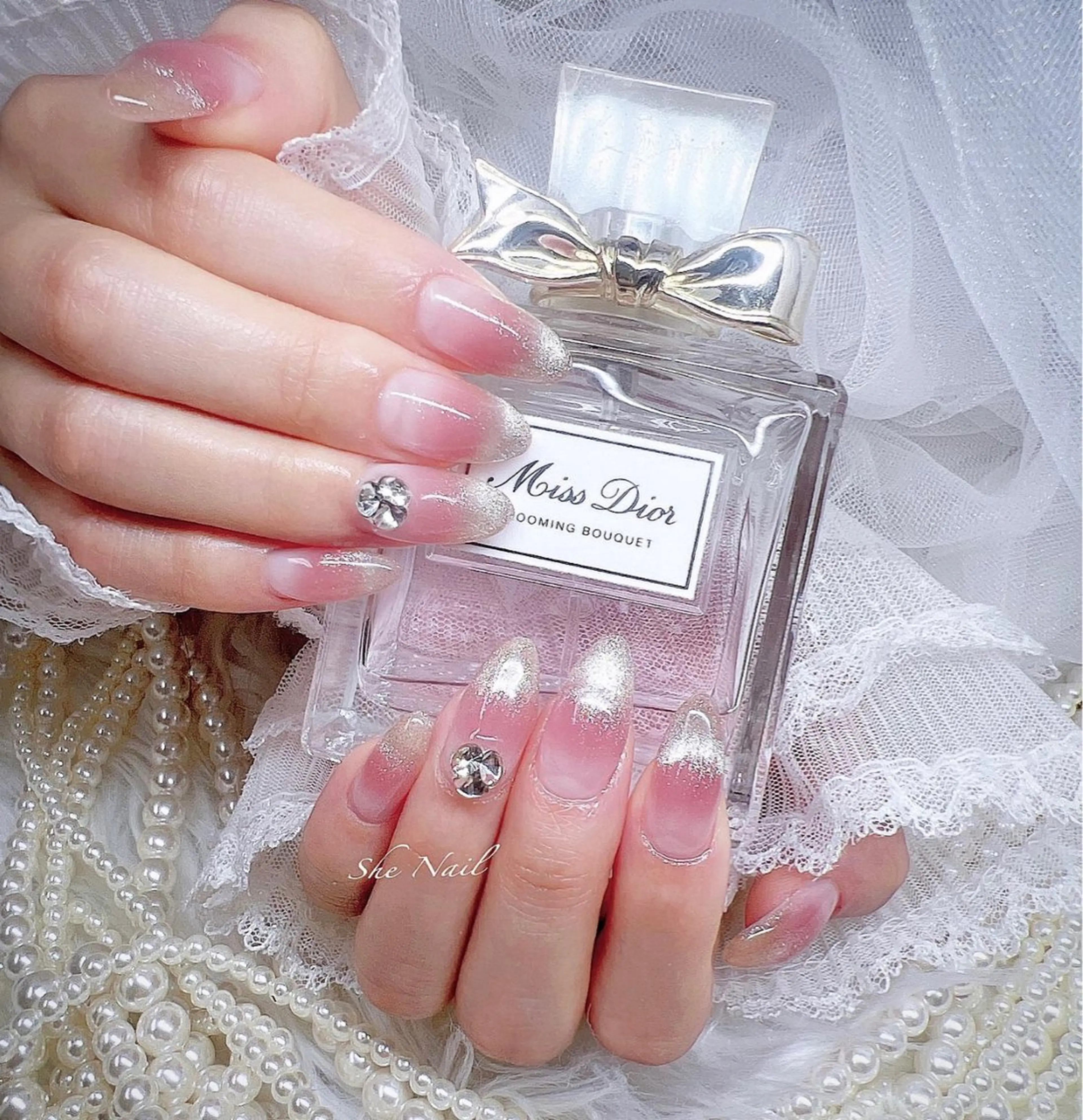 ネイル チークネイル 成人式 長さ出し マグネットネイル 持ち込み ハンドネイル She   Nail所属・ISA_ BELLAのネイルデザイン