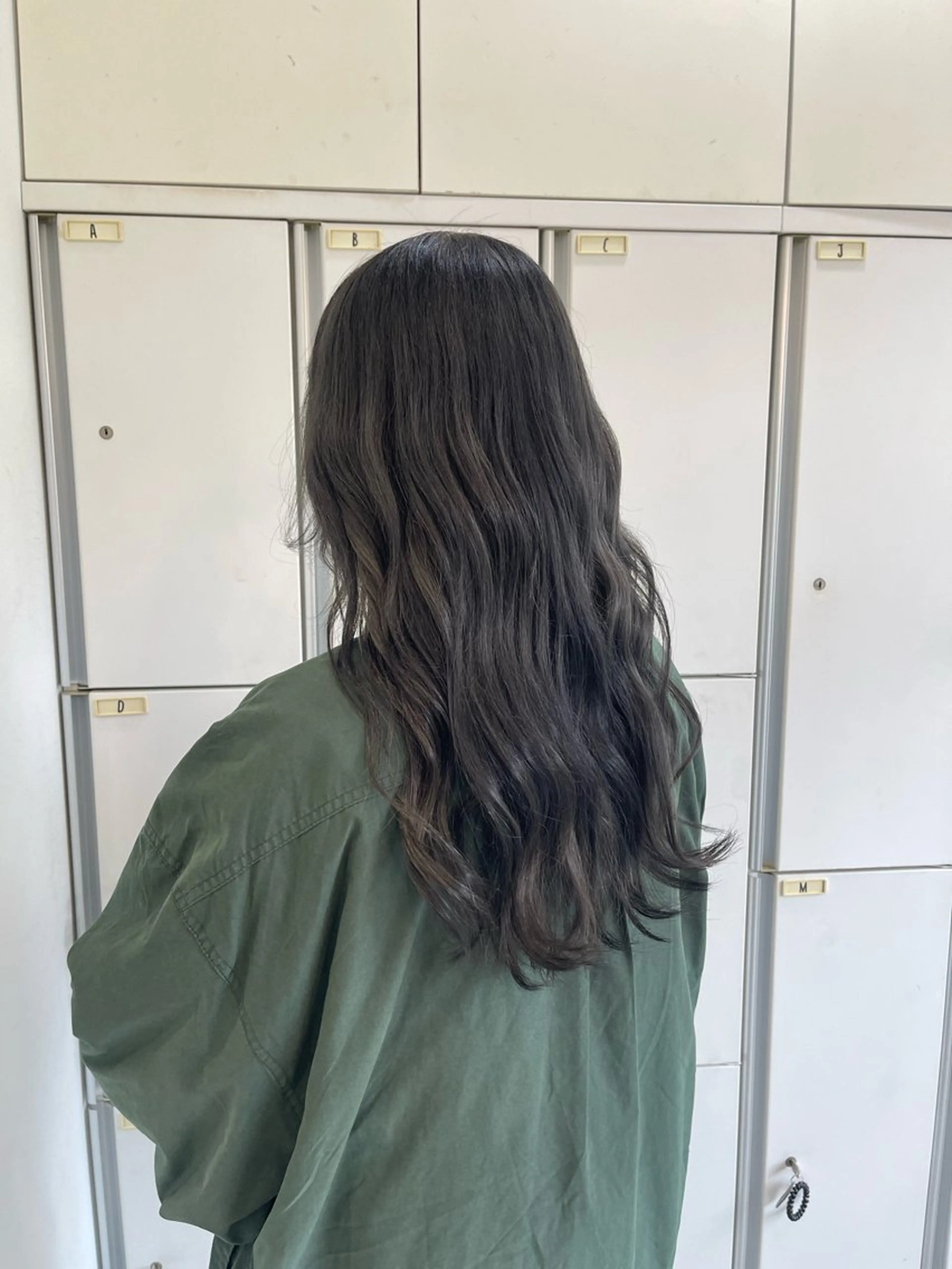 ロング カラー HAIR&MAKE  EARTH若葉台店所属・ICHIRI" 艶カラー/縮毛矯正のヘアスタイル