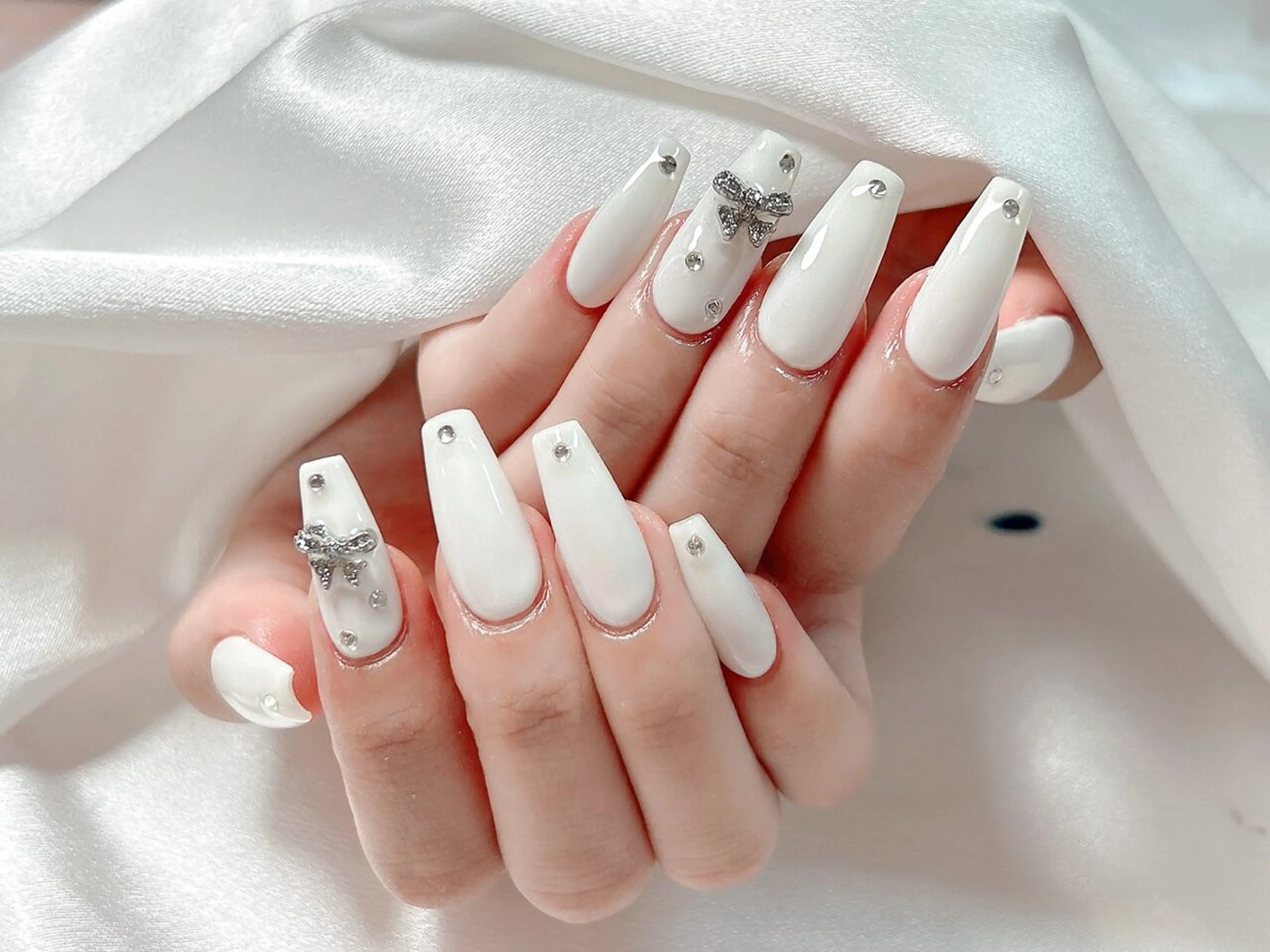 ネイル ハンドネイル 【パラジェル・フィルイン】 T&BNAIL STUDIO所属・ナ サギ ロング無制限中のネイルデザイン