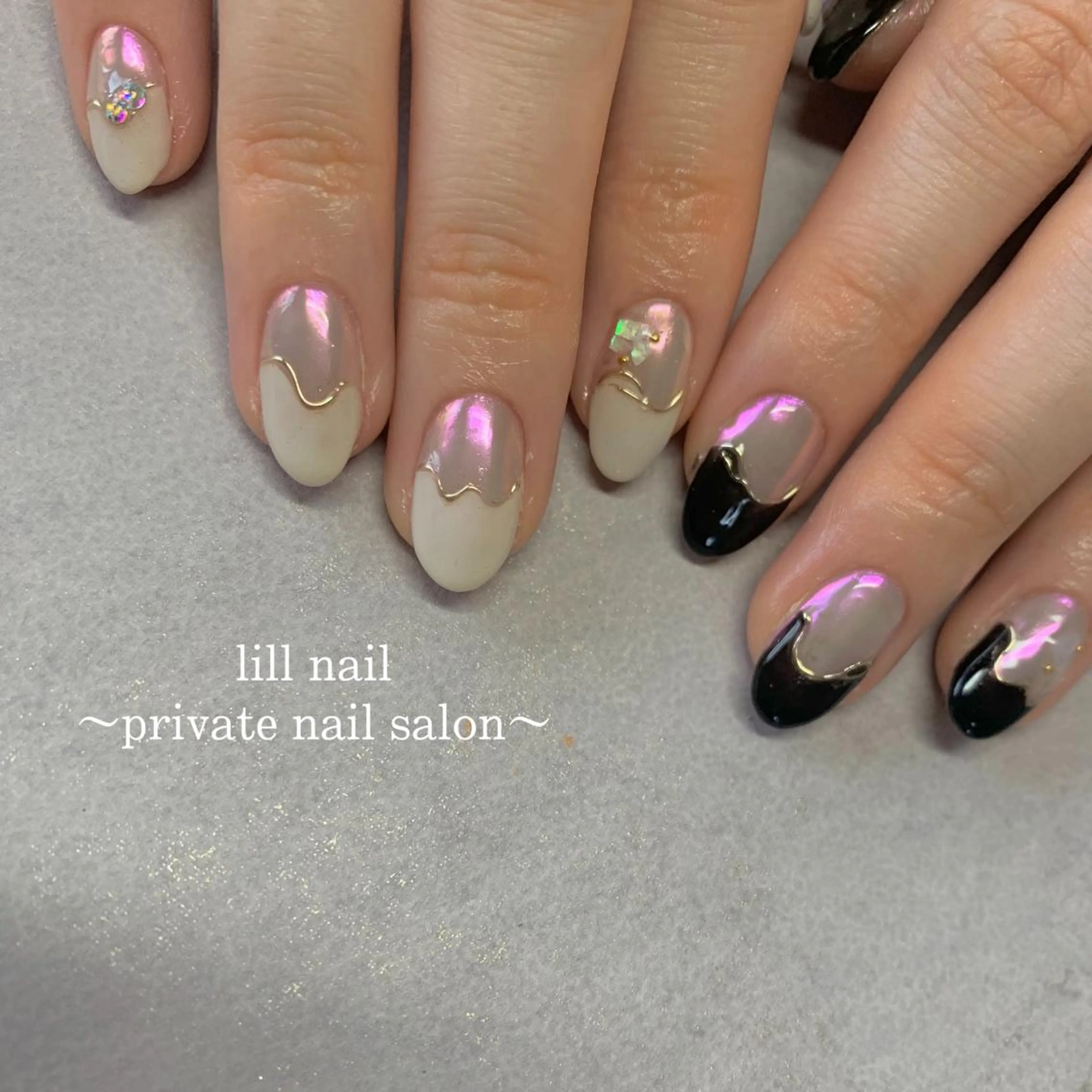 ミディアム pllia beautyのネイルデザイン