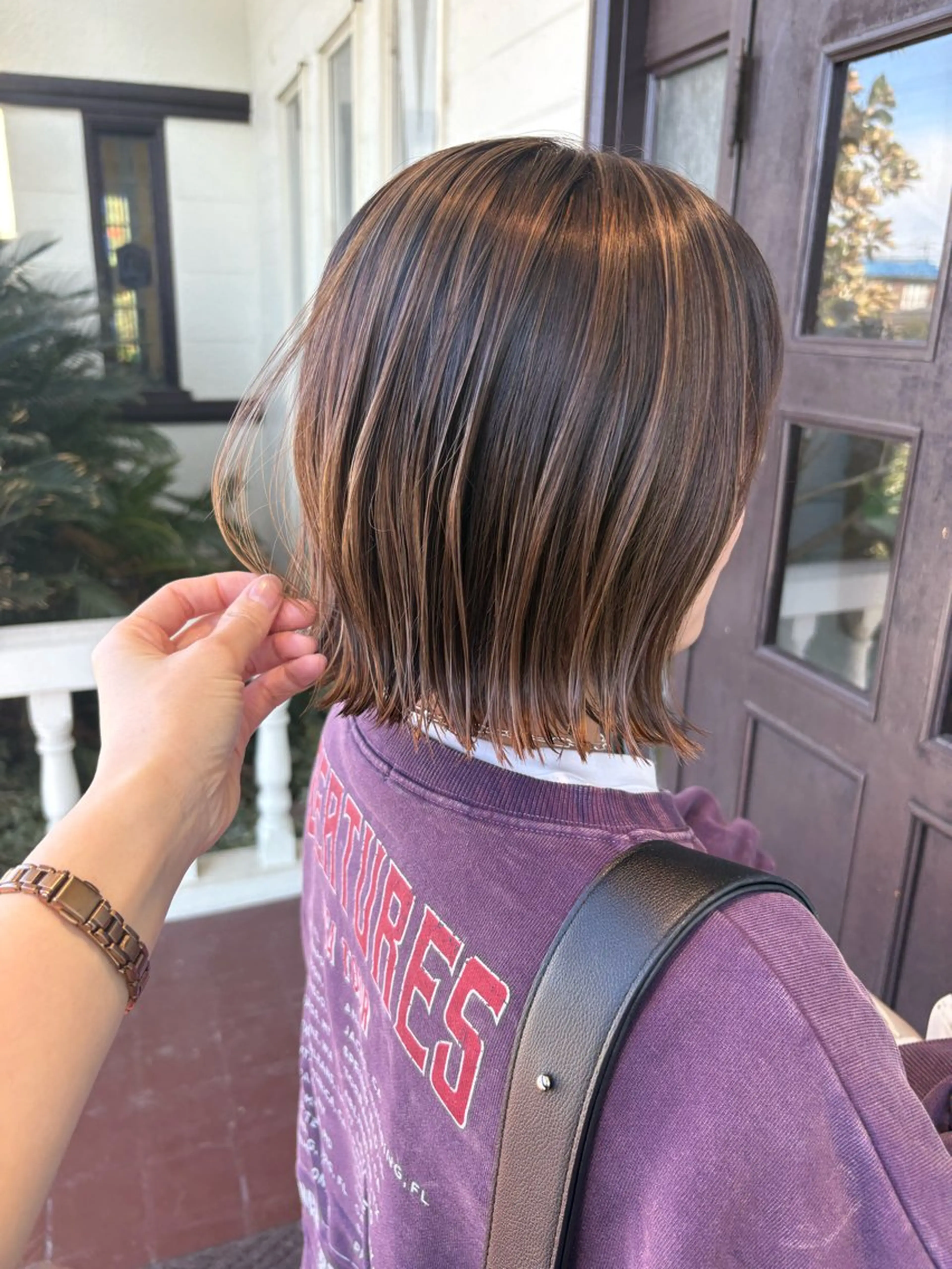 ショート カラー ベージュカラー ハイライトカラー ボブ ハイライト カット ヘアカラー 江原 彩華のヘアスタイル