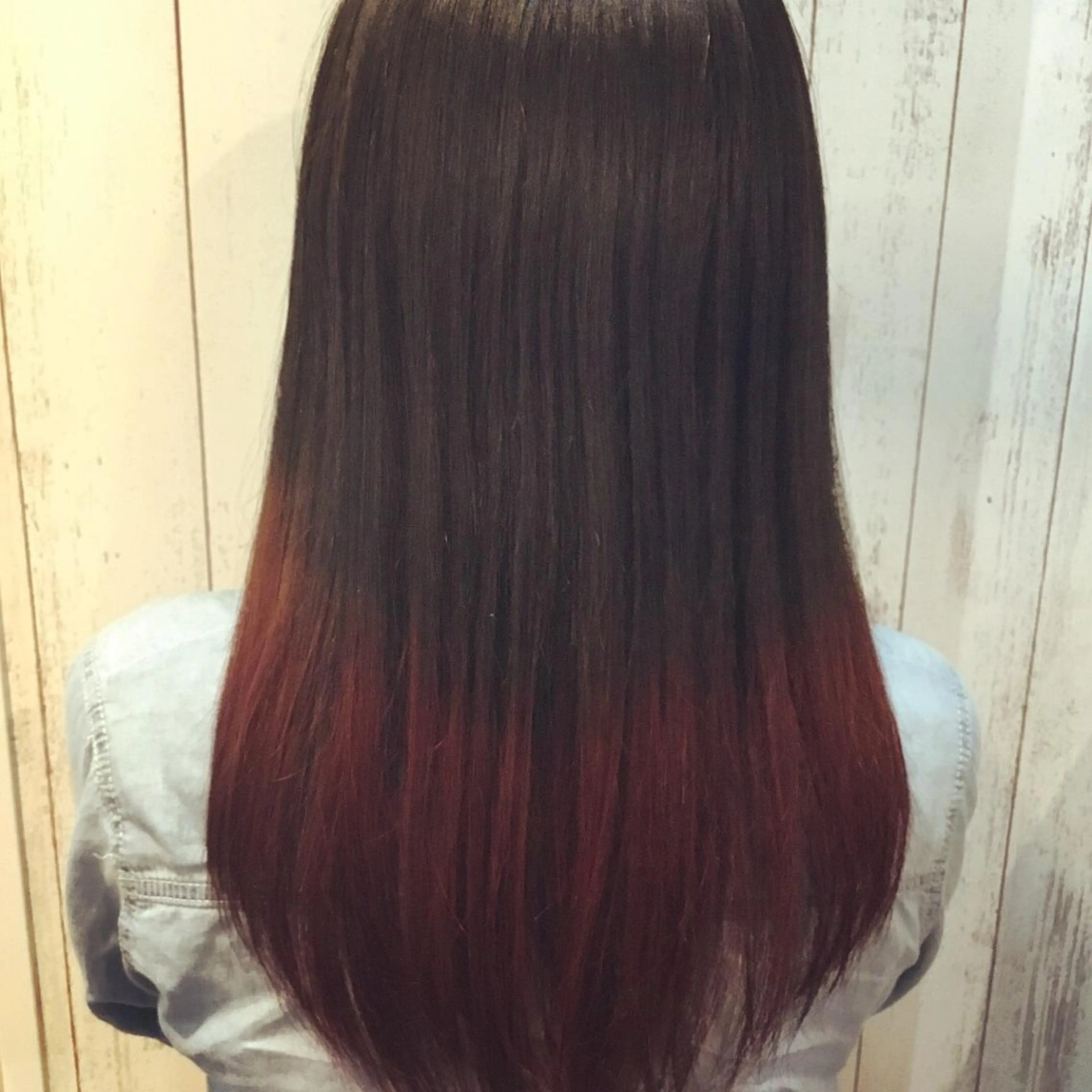 セミロング カラー embrace エンブレイスのヘアスタイル