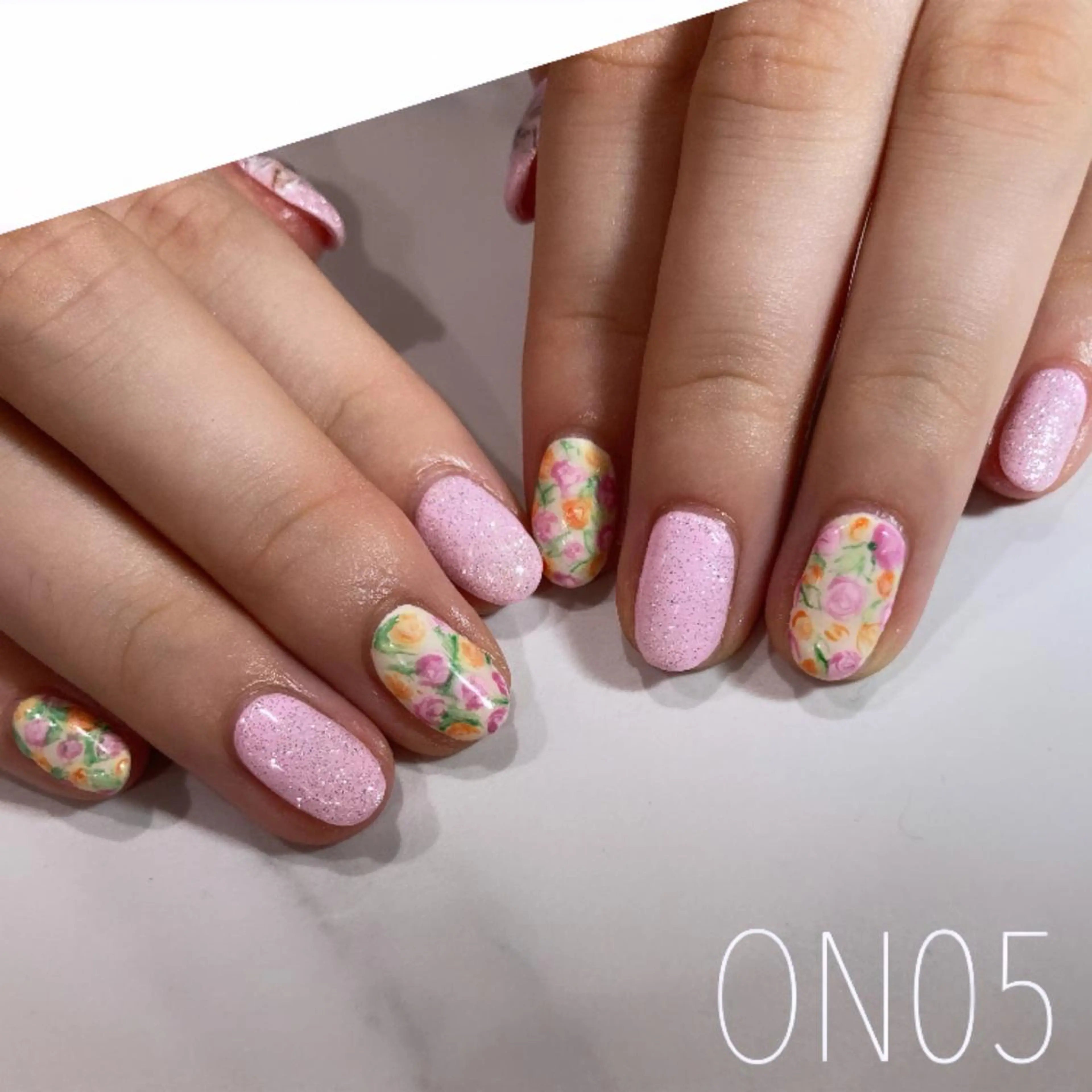 ネイル 園 寛子 （ネイリスト）のネイルデザイン