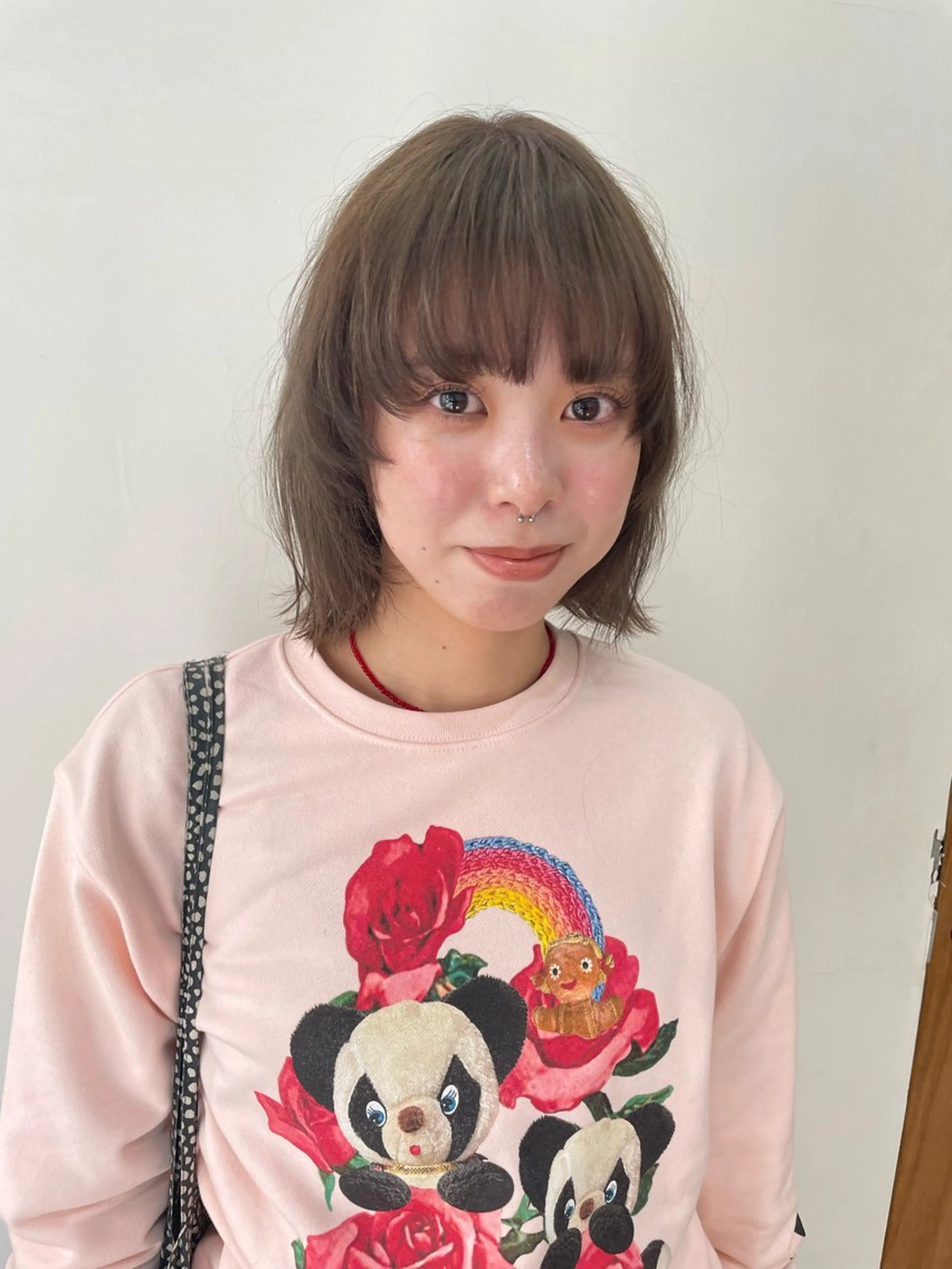 ミディアム カラー パーマ ヘアアレンジ メンズ グレージュ ラベンダーカラー ラベンダーグレージュ ラベンダーグレー カット ヘアカラー トリートメント tatsumi/ボブ ウルフ/レイヤーのヘアスタイル