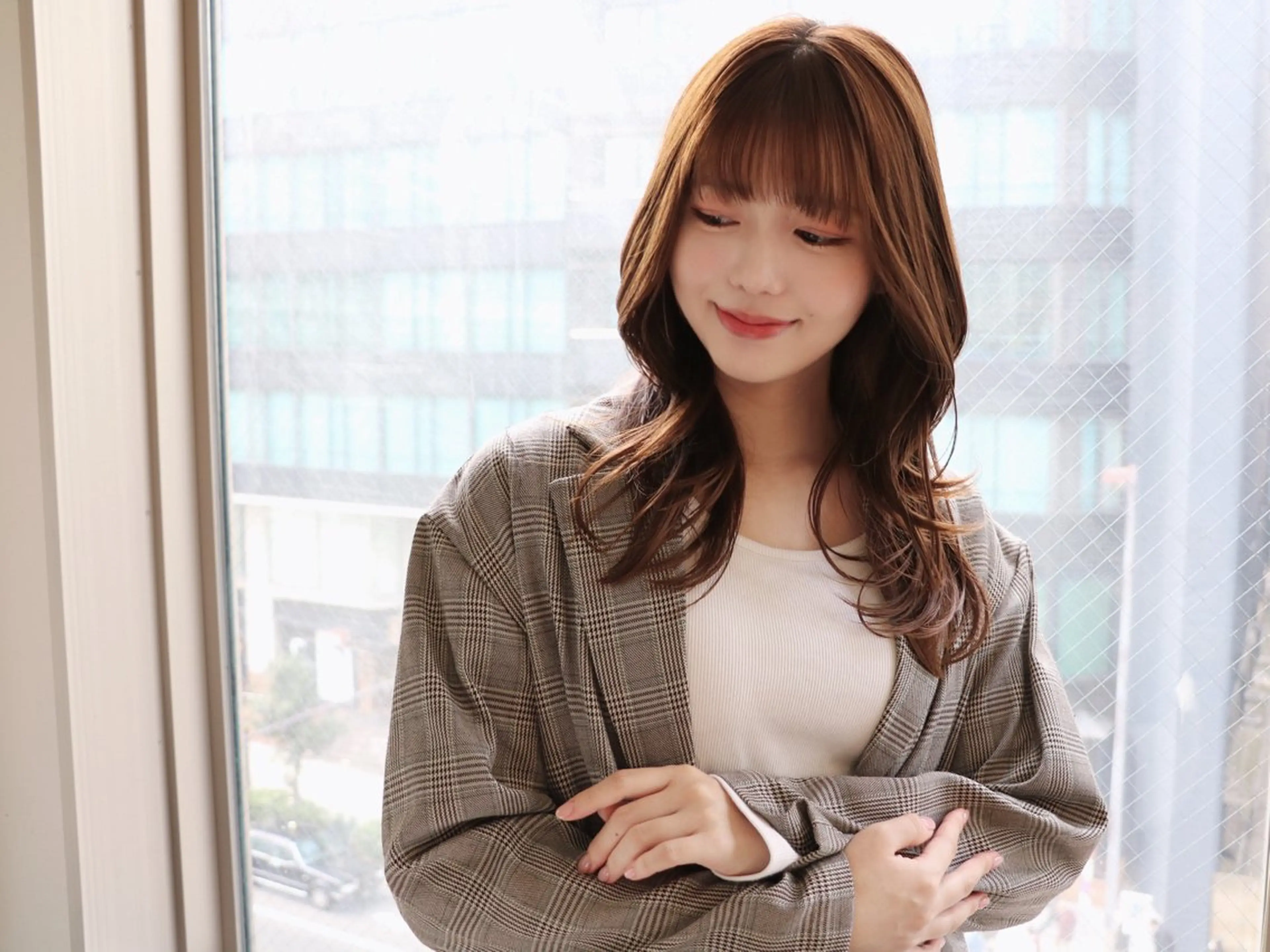 セミロング 裕千/くびれヘア/ 韓国風ヘア/顔まわりのヘアスタイル