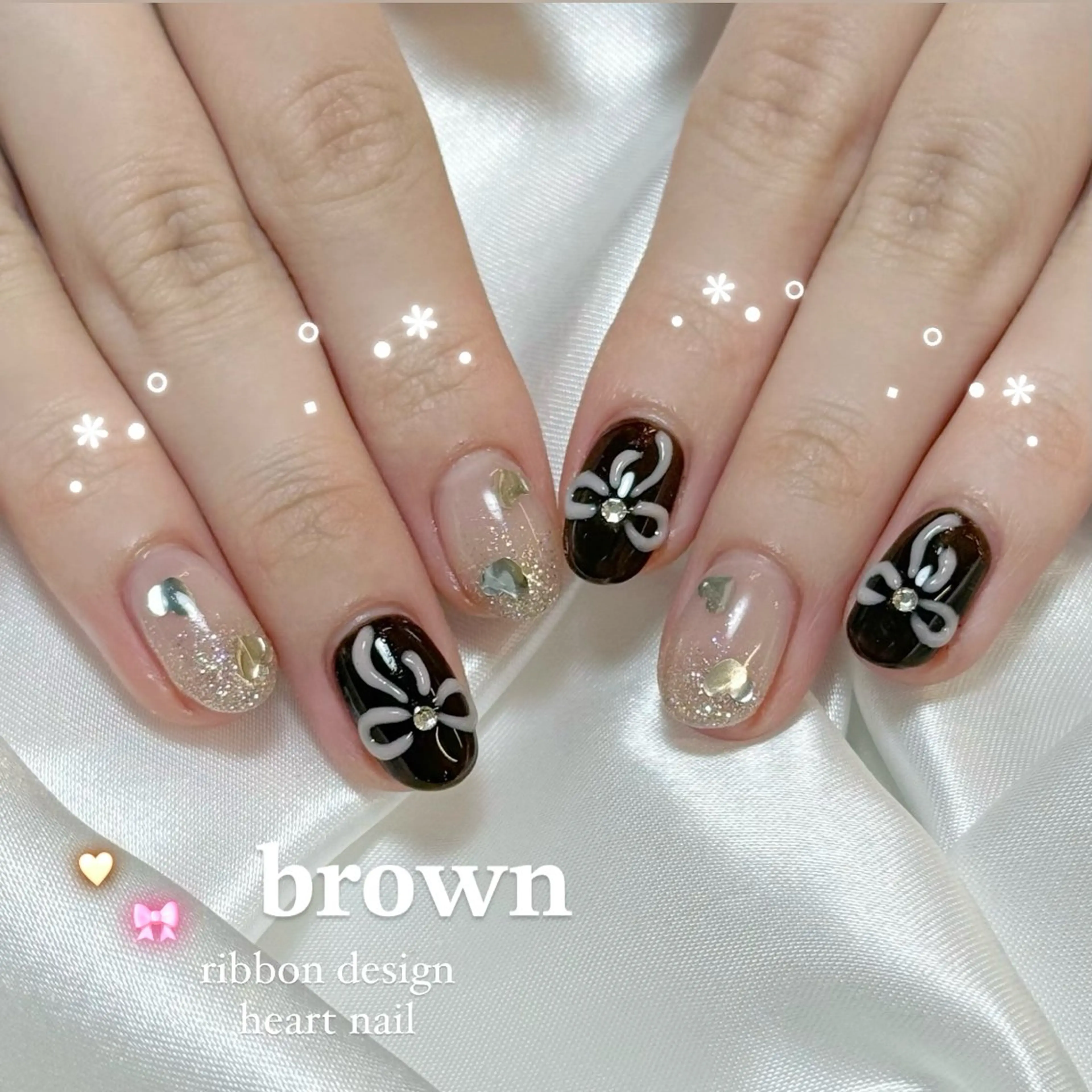 ネイル オーロラネイル ブルー フラッシュネイル フットネイル フレンチネイル ハンドネイル fein. miku🎀🍼のネイルデザイン