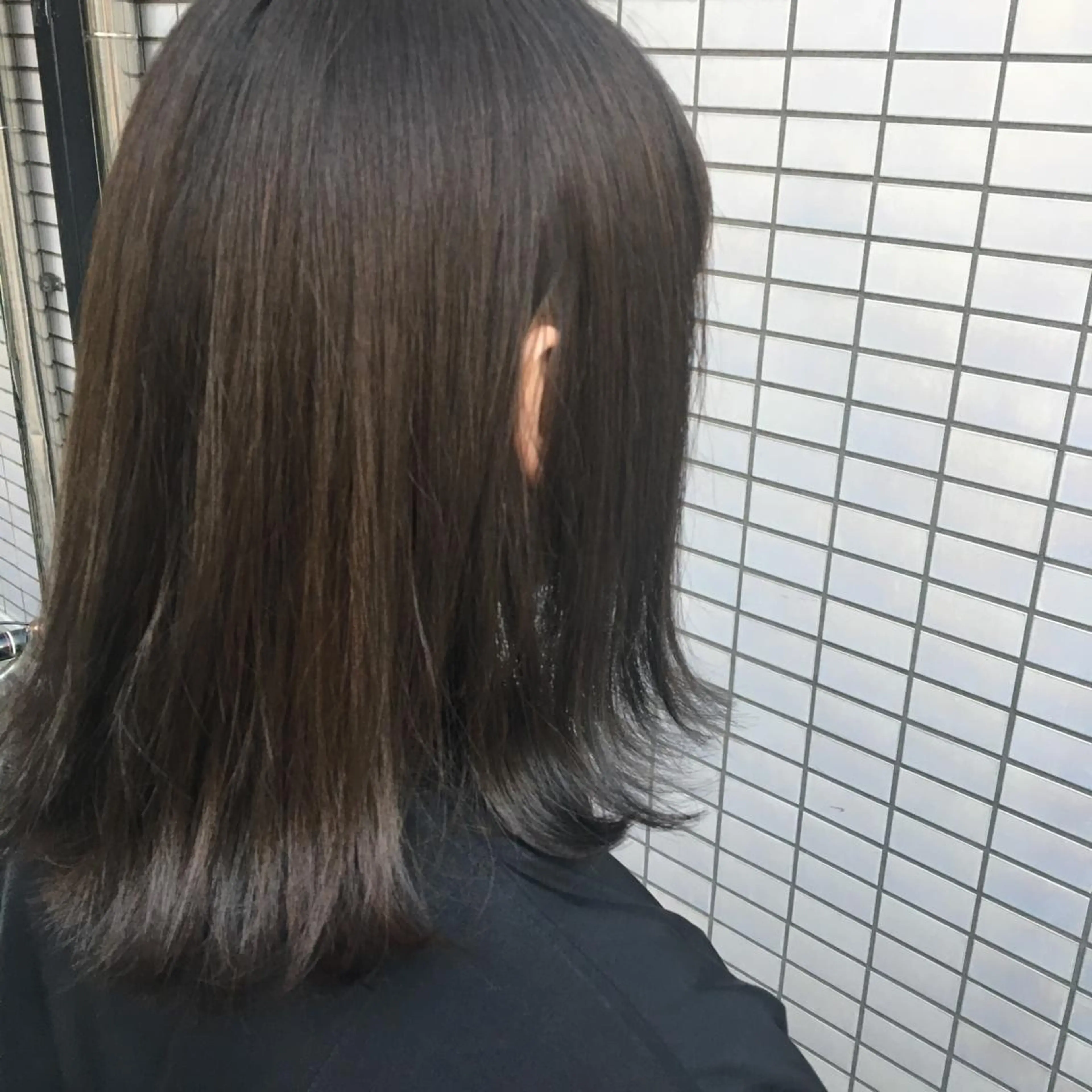 セミロング カラー THE DAY所属・AKI HASHIMOTOのヘアスタイル