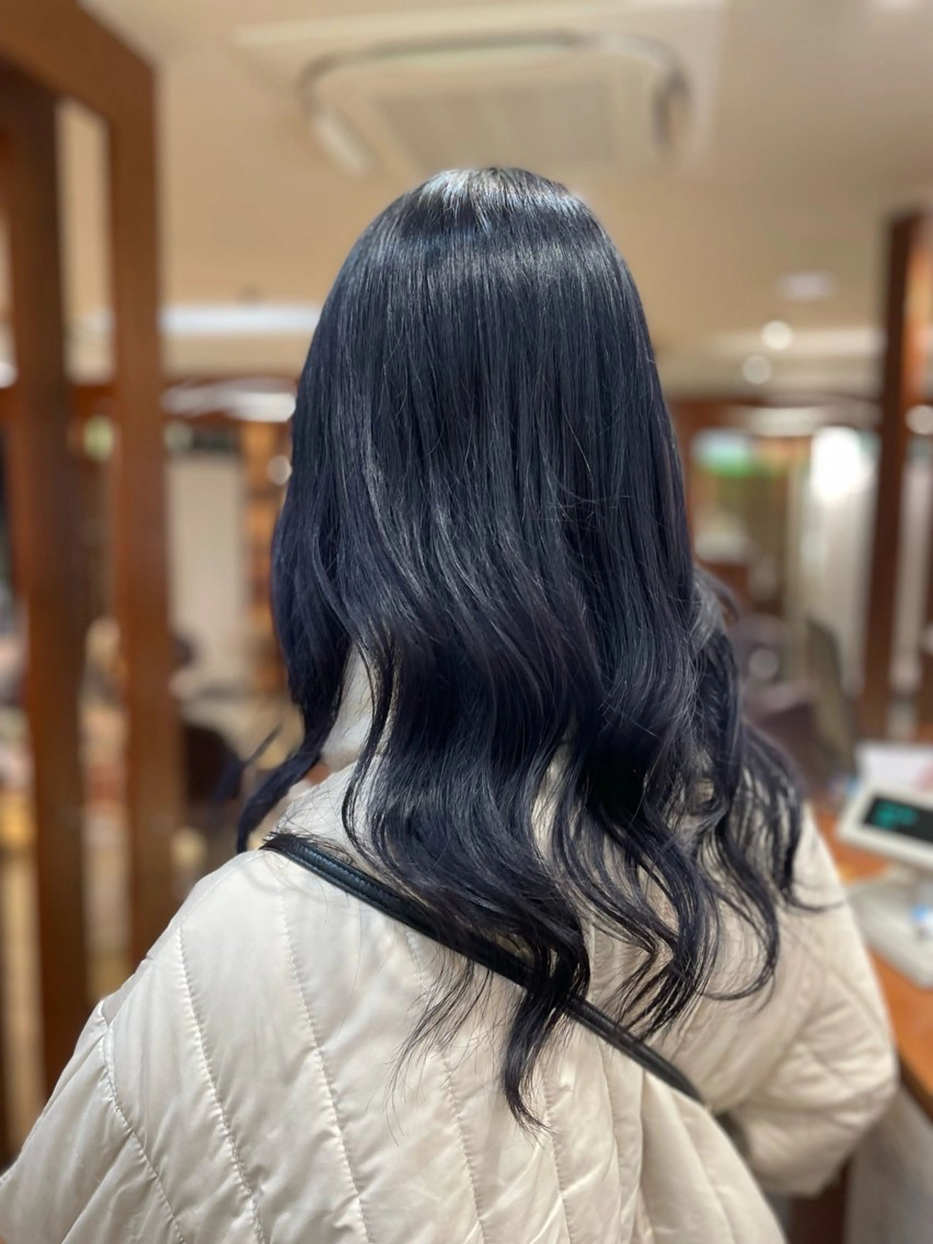 ロング ヘアカラー 下村 和香奈のヘアスタイル