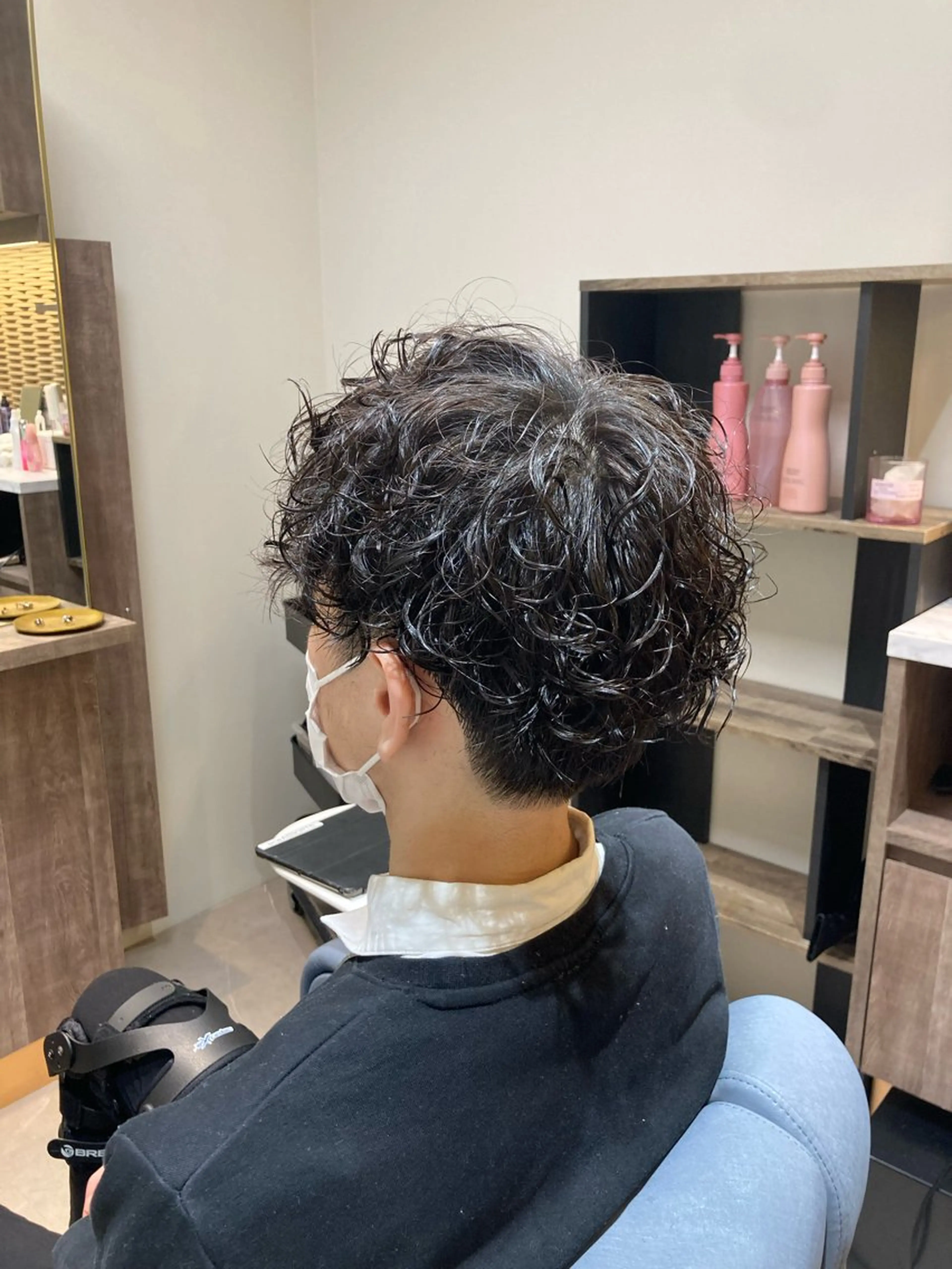 パーマ メンズ カット パーマ ピンクカラー🎀 米津 美佑のヘアスタイル