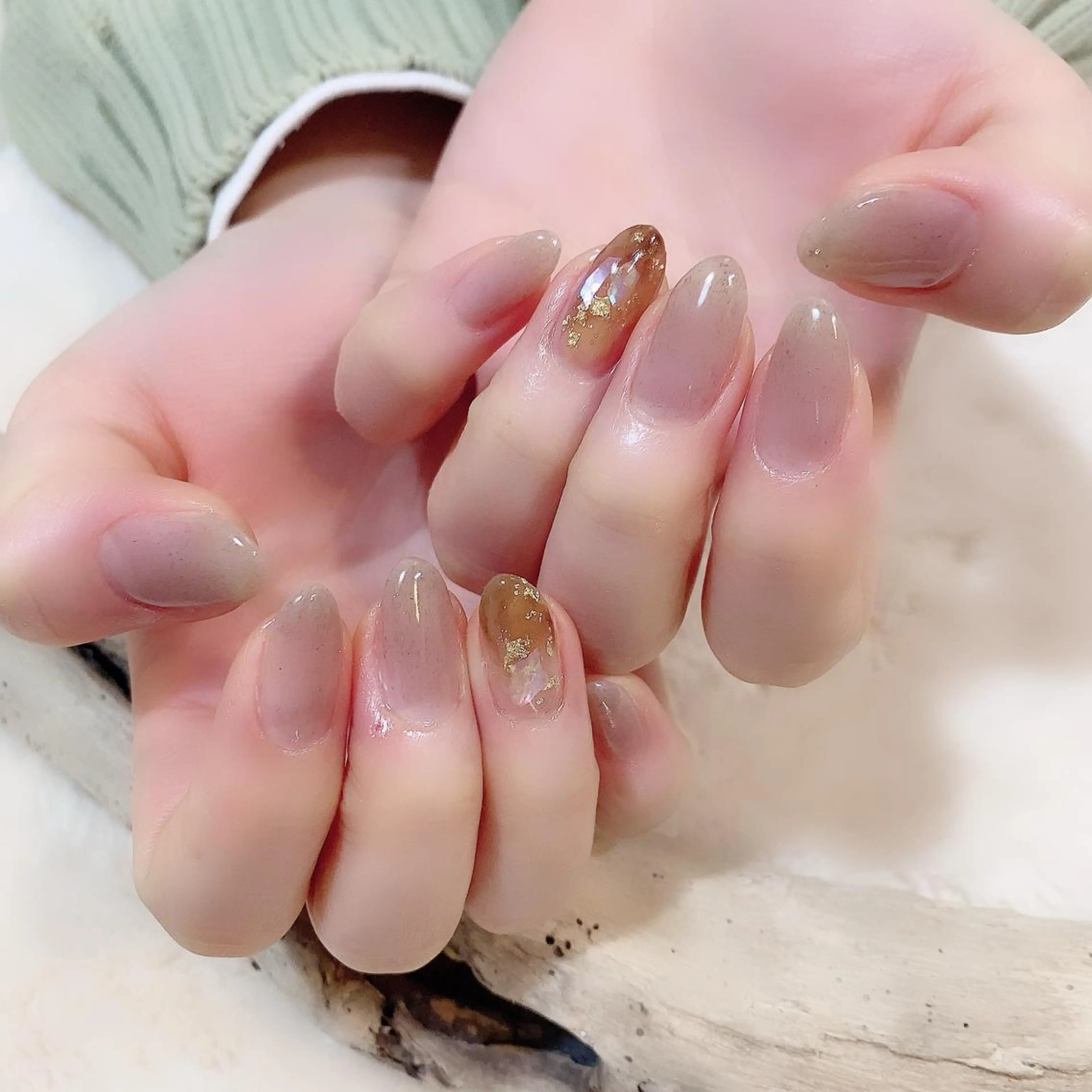 アート2本☆ジェルネイルの写真