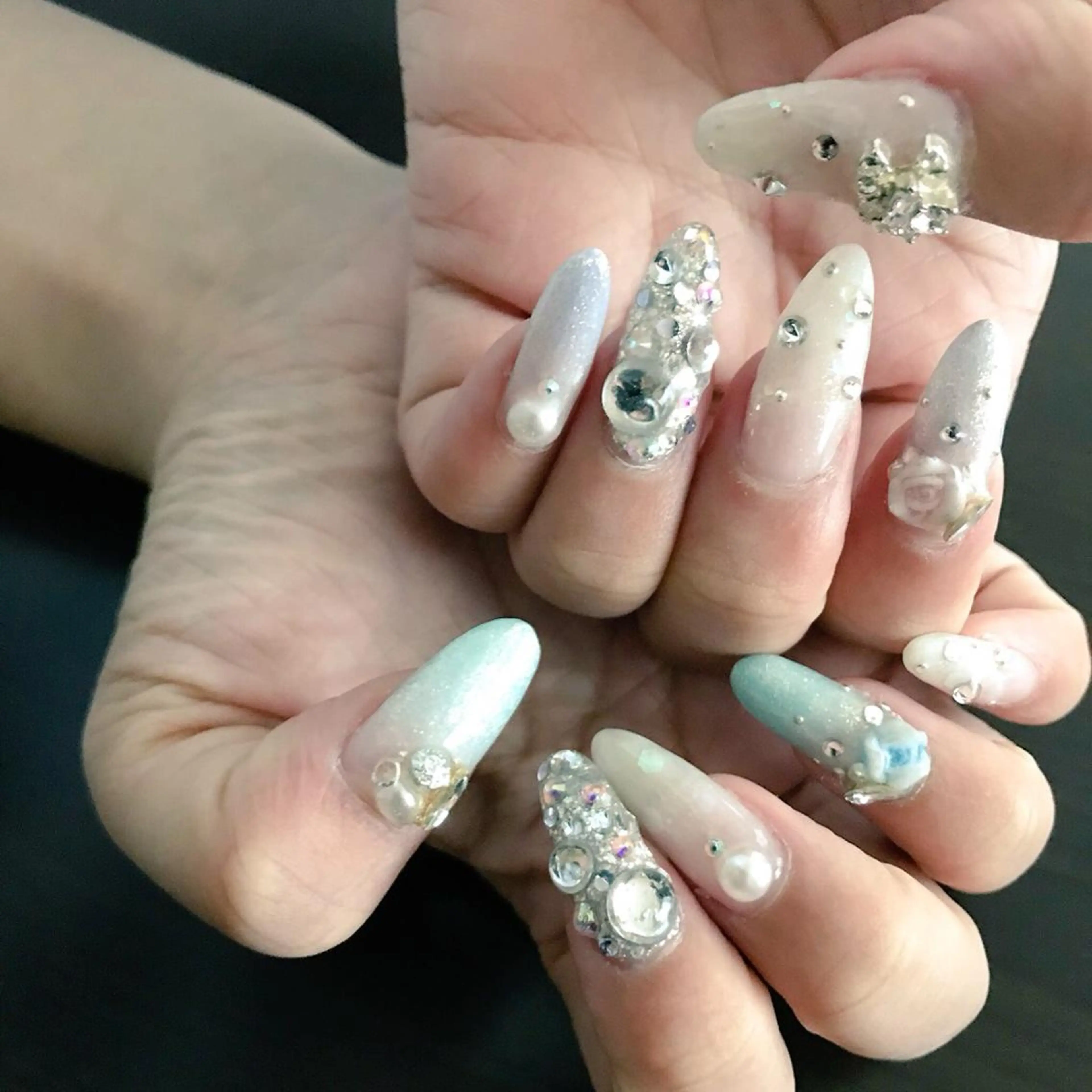 ネイル ゴージャス ハンドネイル 佐藤 まりえのネイルデザイン