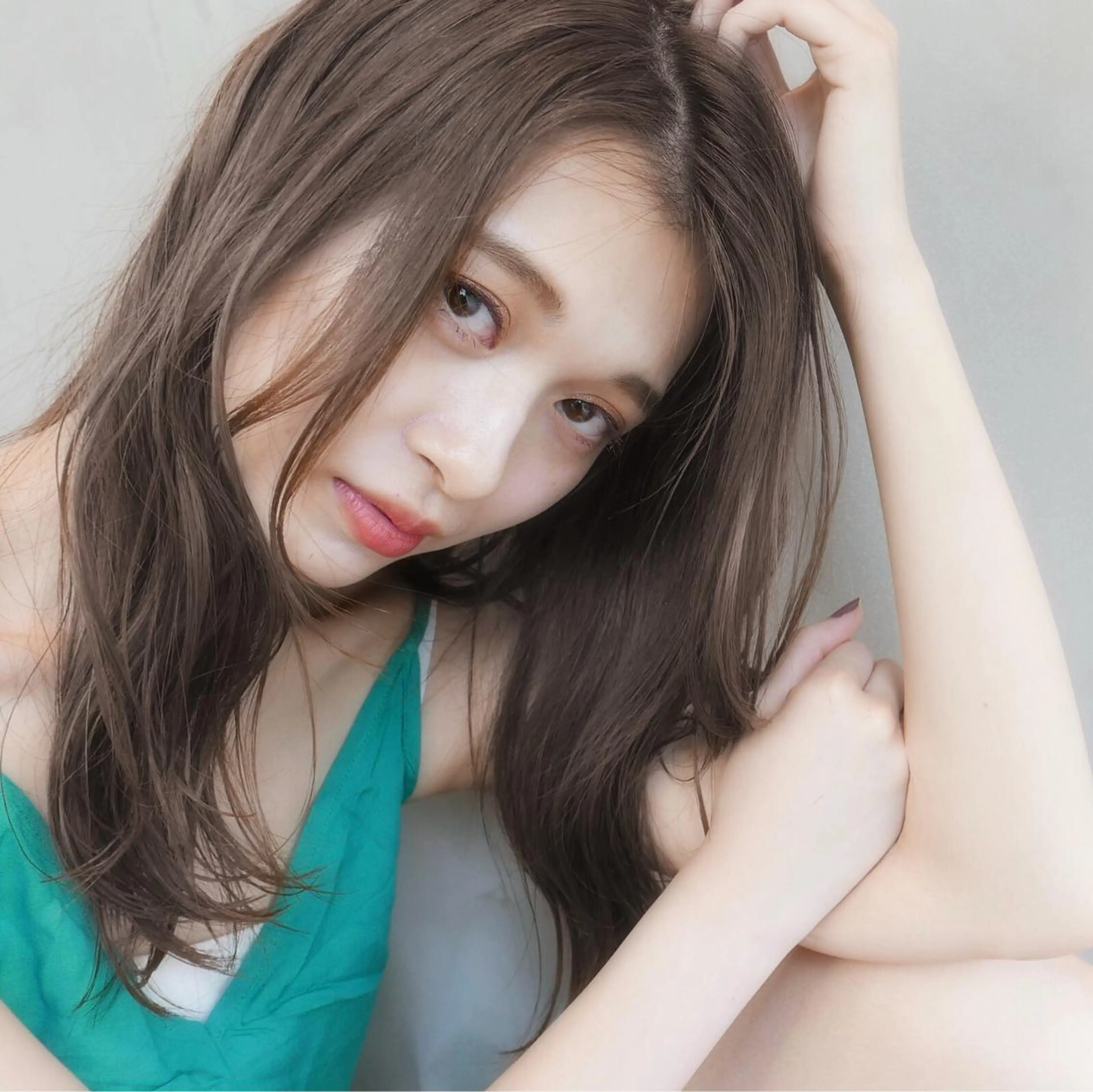 セミロング カラー レイヤー べージュ 白石研太のヘアスタイル