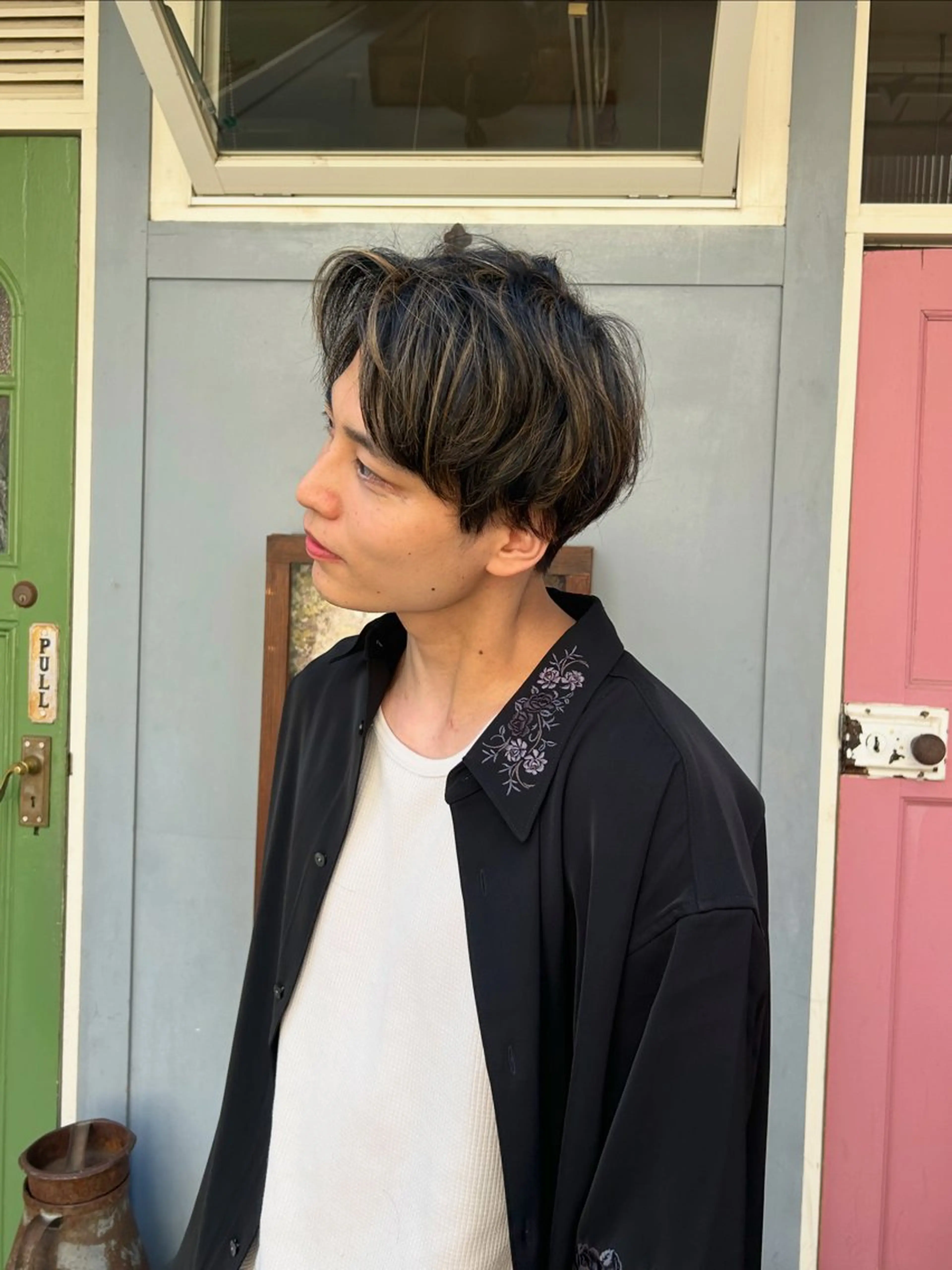 ミディアム カラー メンズ メンズブリーチ メンズハイライト ブリーチ ハイライトカラー ハイライト カット ヘアカラー トリートメント ヘッドスパ BRITS 渡辺 菜々子のヘアスタイル