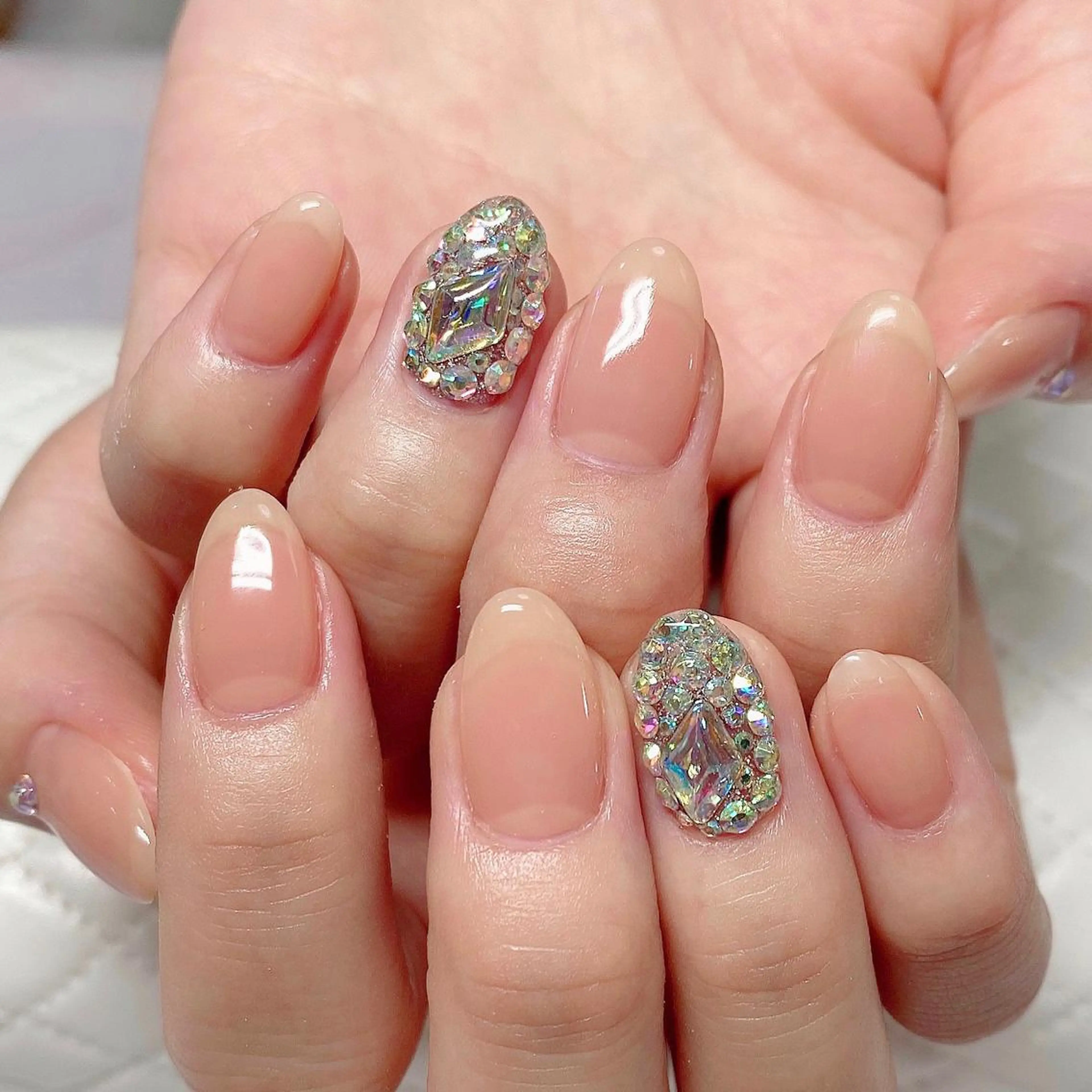 ネイル ストーンネイル ナユキNA.YUKI 池袋店のネイルデザイン