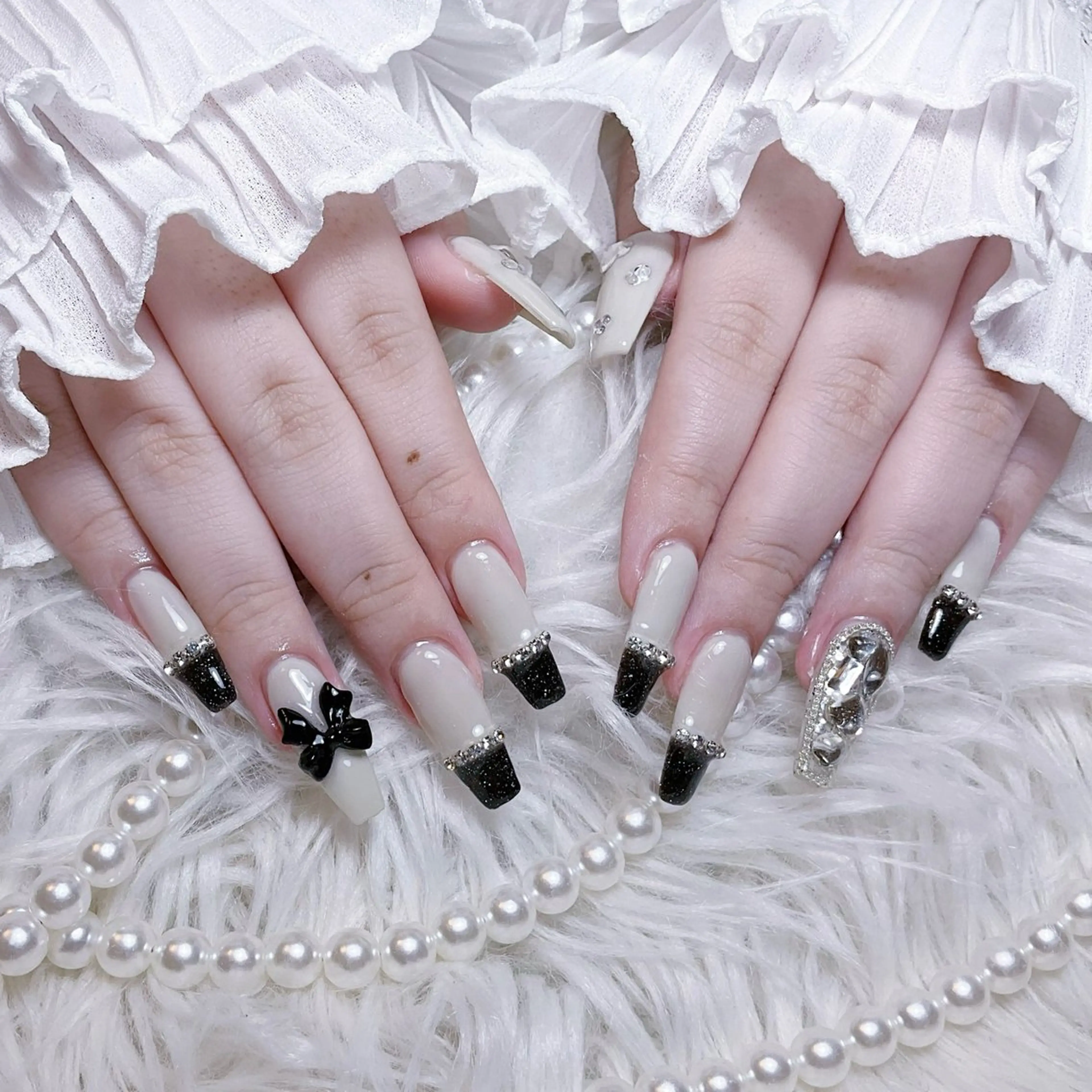 ネイル ハンドネイル 🌈Yun nail hyejin💋のネイルデザイン