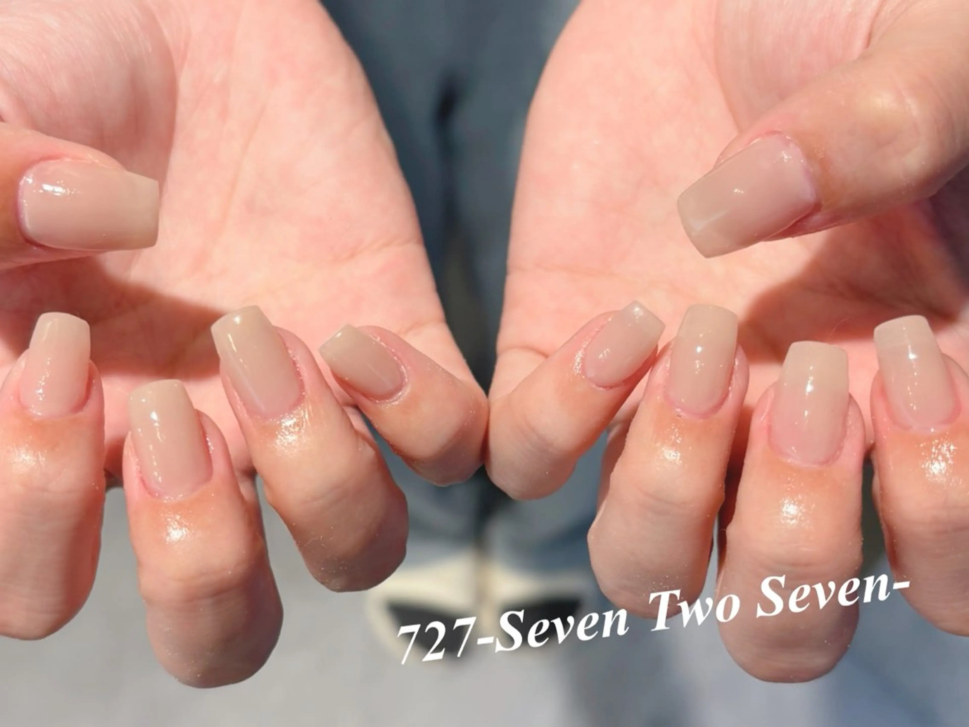 ネイル ハンドネイル 727 nailのネイルデザイン