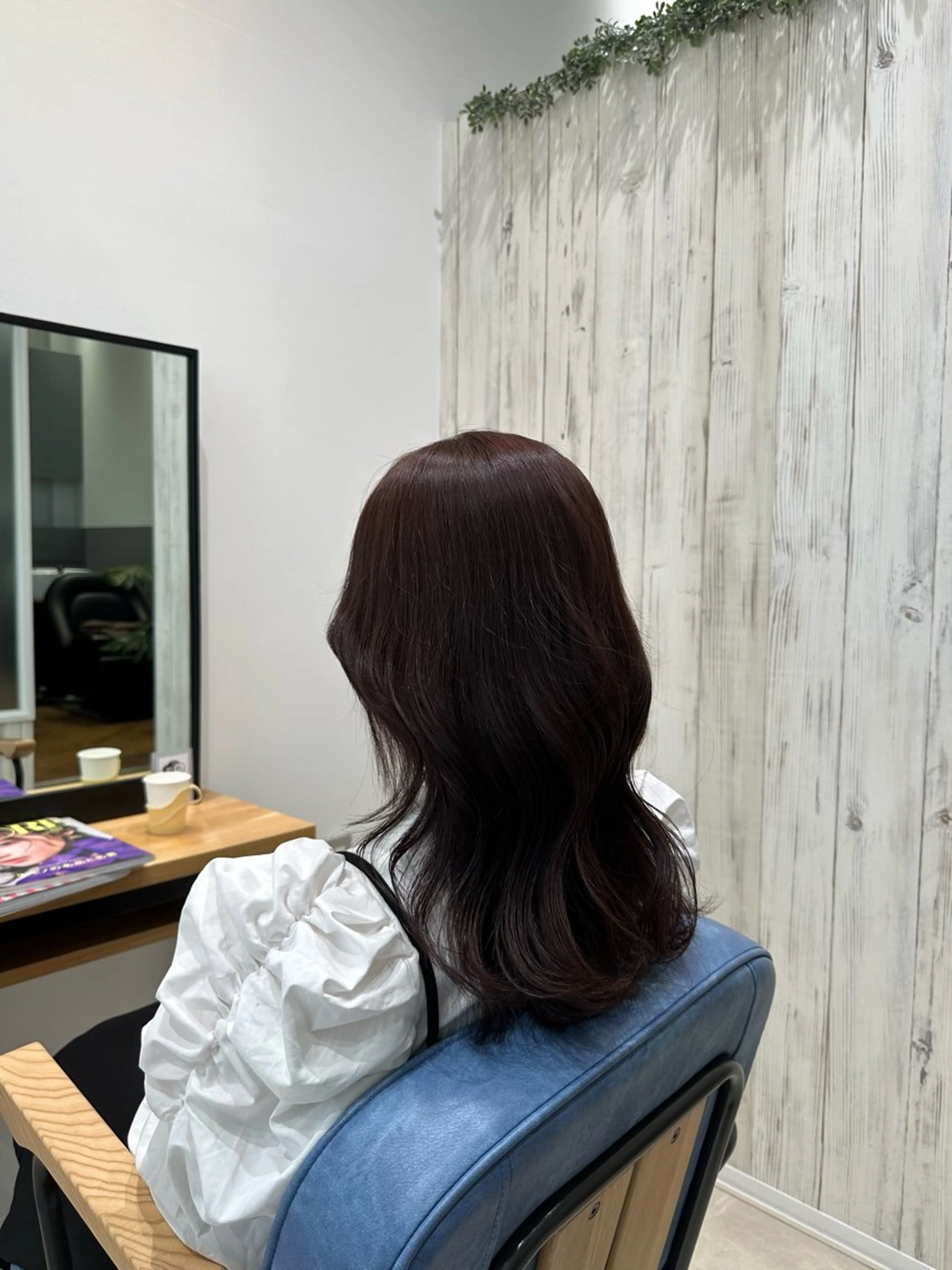 ロング カラー ブリーチ ラベンダーカラー ブリーチなしカラー 平井 真由のヘアスタイル