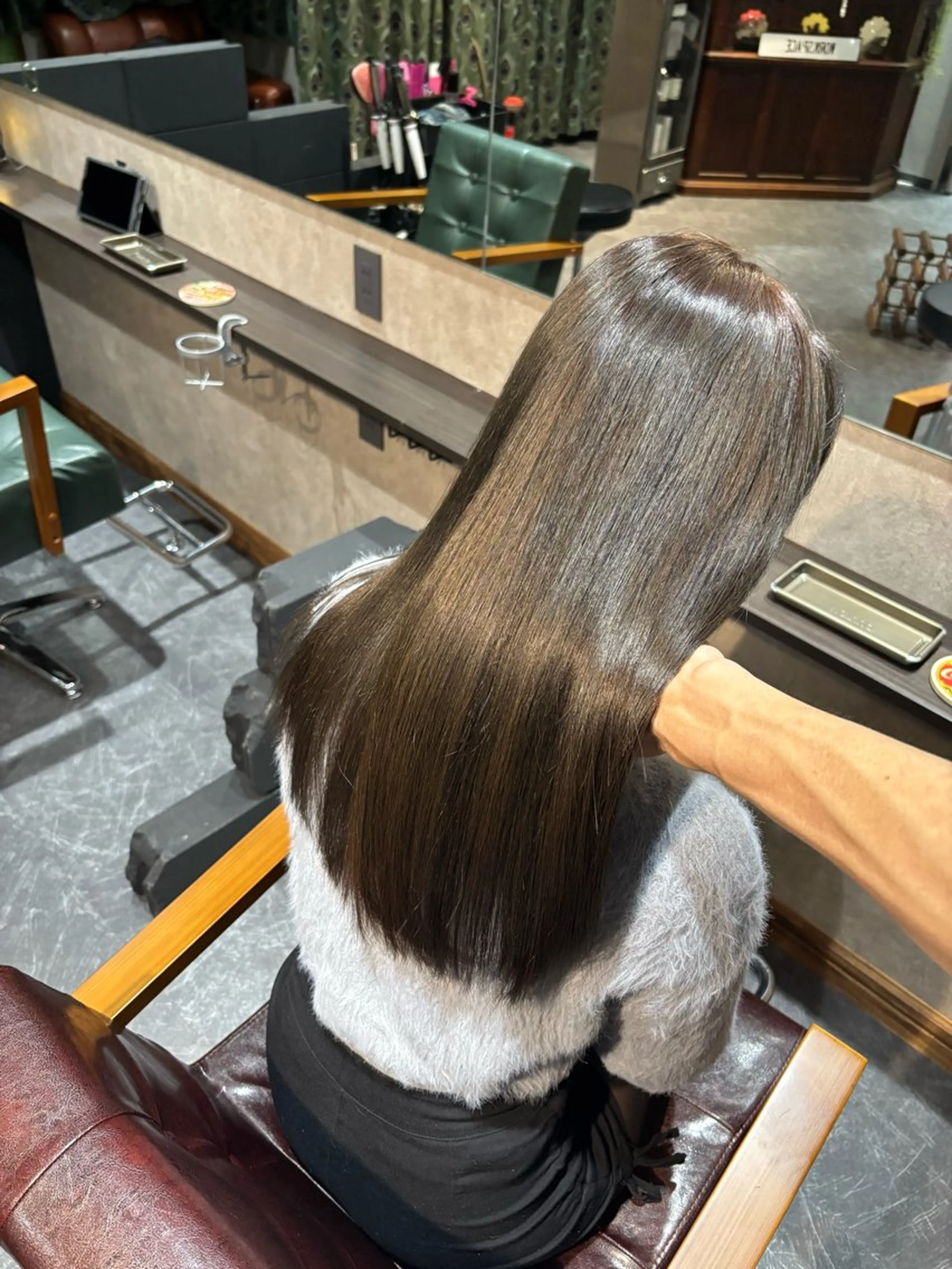 セミロング カラー トリートメント カット ヘアカラー 美髪カラー髪質改善 🍀【ヒロム】🍀のヘアスタイル