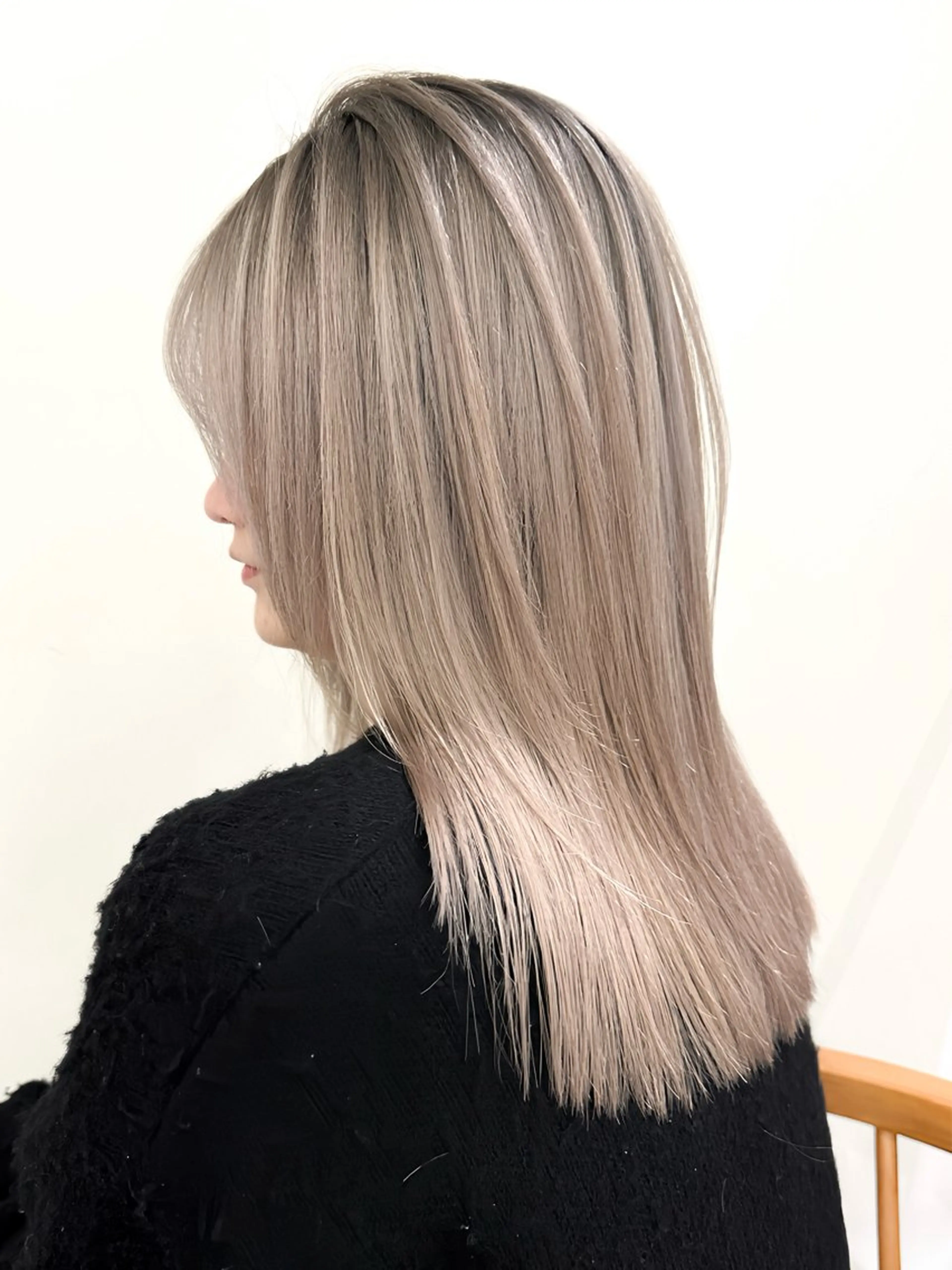 セミロング ヘアカラー 小顔ボブ jilblanカホのヘアスタイル