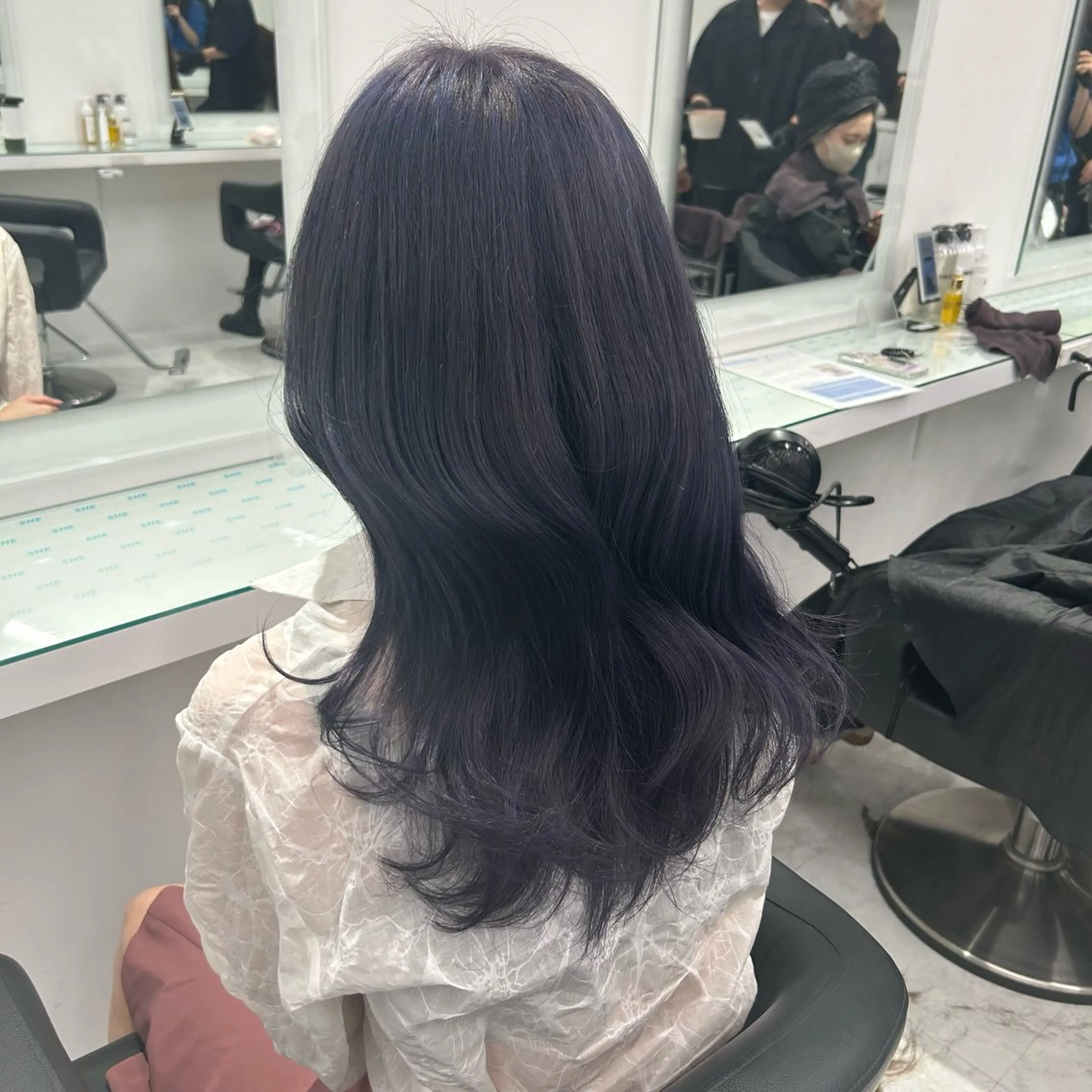 セミロング カット ヘアカラー トリートメント 🤍大人っぽ韓国暗髪 🤍Asuka🤍のヘアスタイル