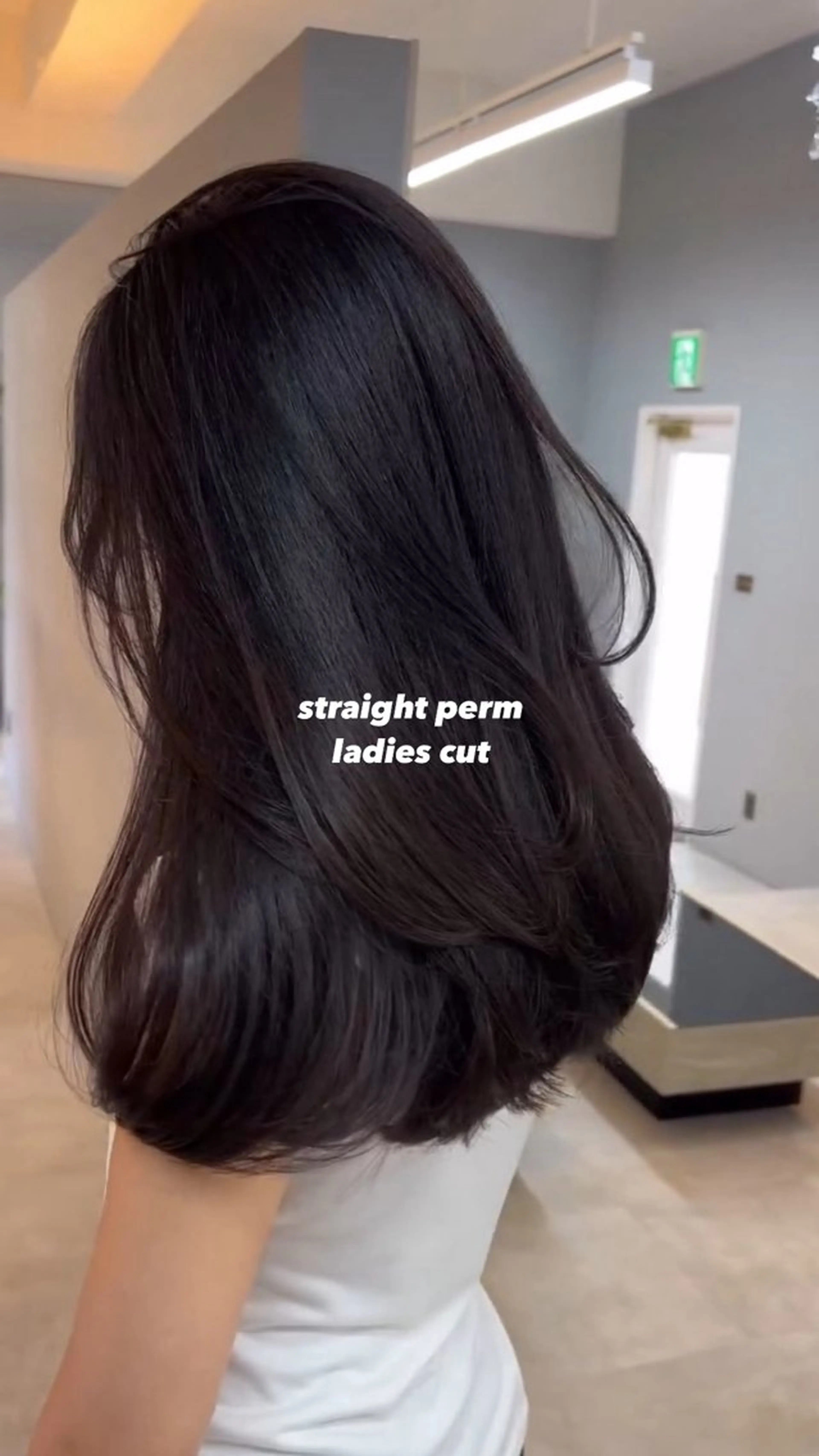 【minimo限定メニュー】縮毛矯正＋レディースカット無料の写真