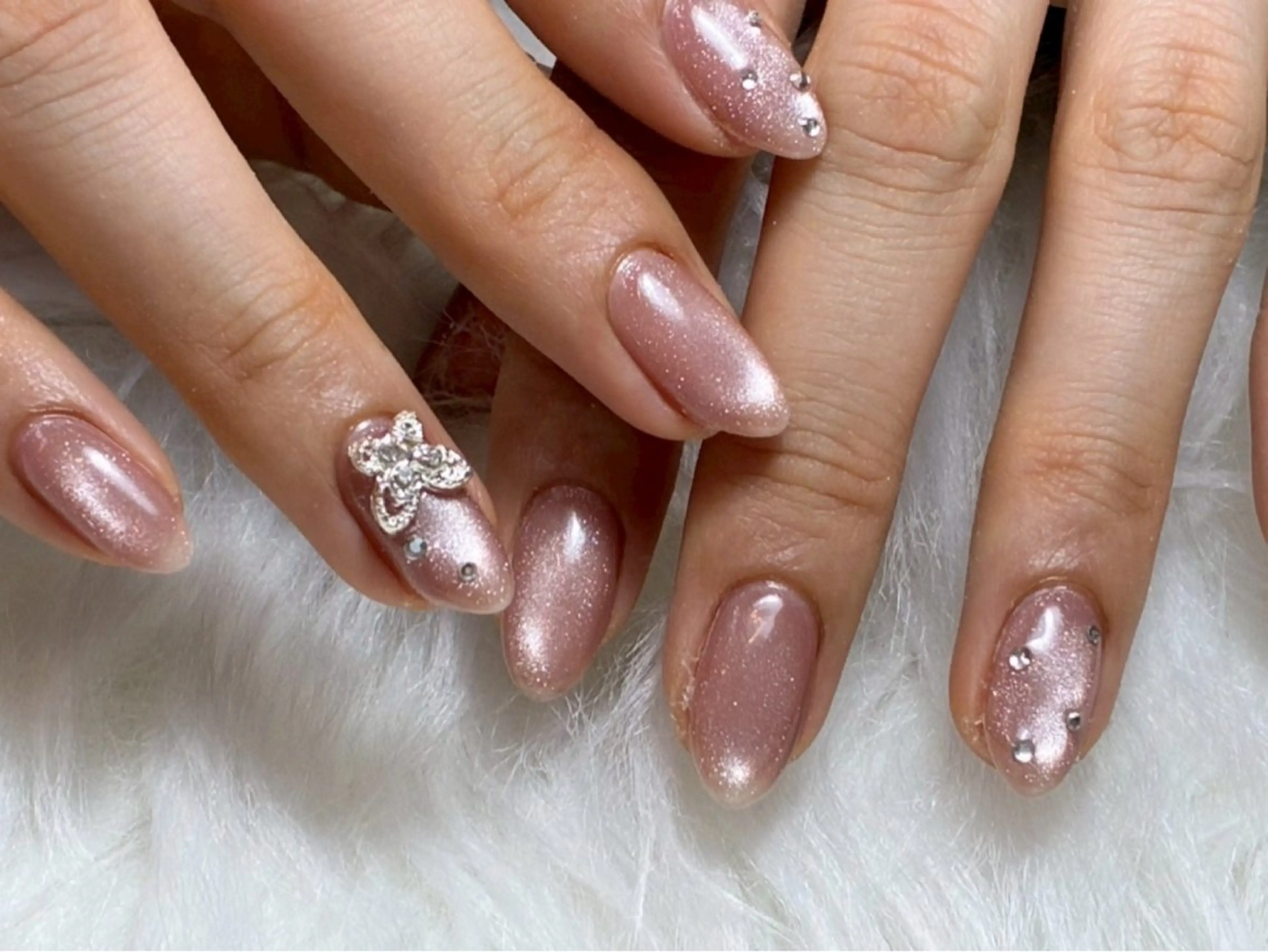 ネイル フラッシュネイル マグネットネイル ハンドネイル Mia nail 【⠀ミアネイル 】のネイルデザイン