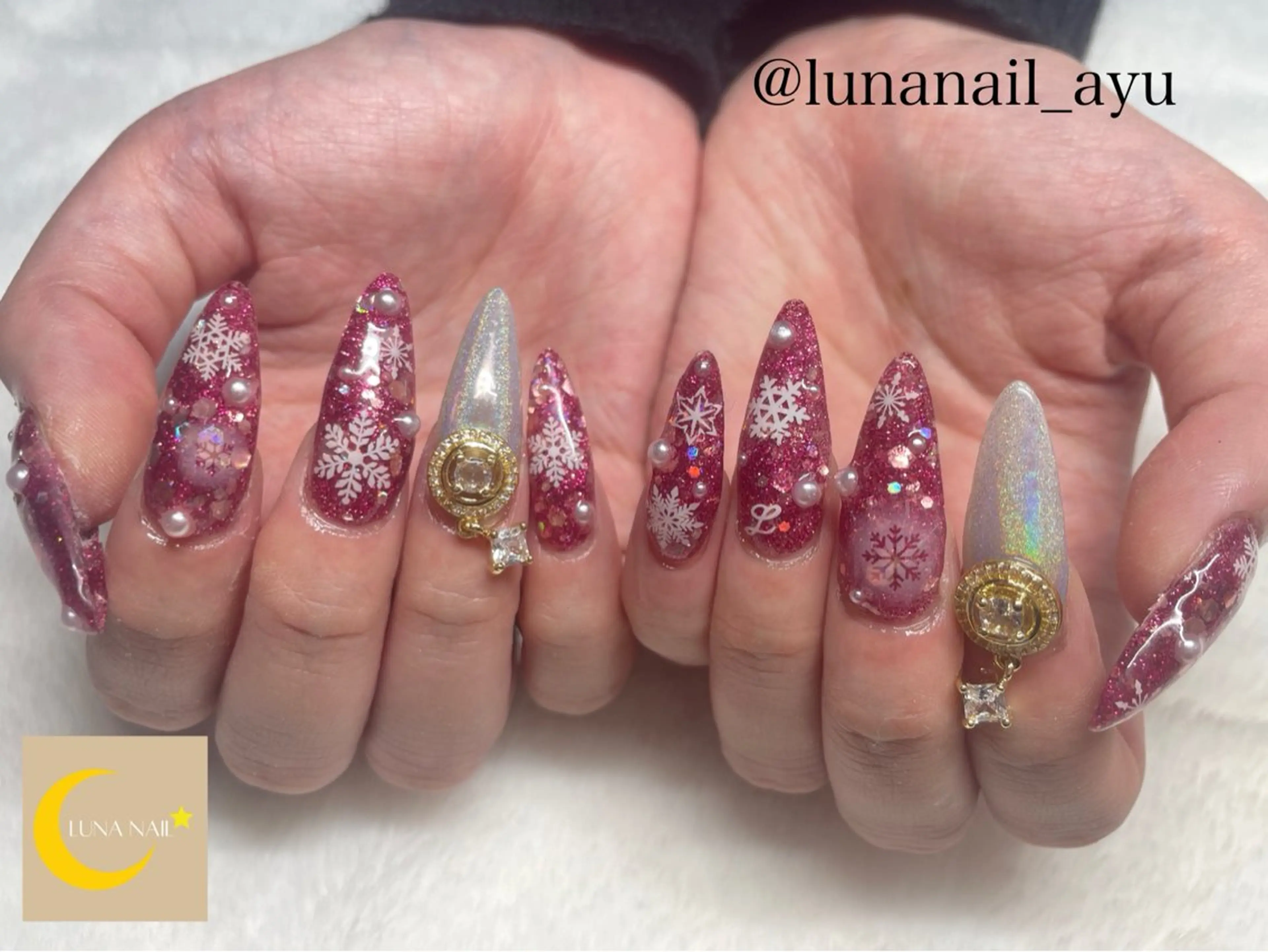 ネイル スカルプネイル 冬ネイル ハンドネイル 🌙LUNA  NAIL⭐️所属・LUNA NAIL ayuのネイルデザイン