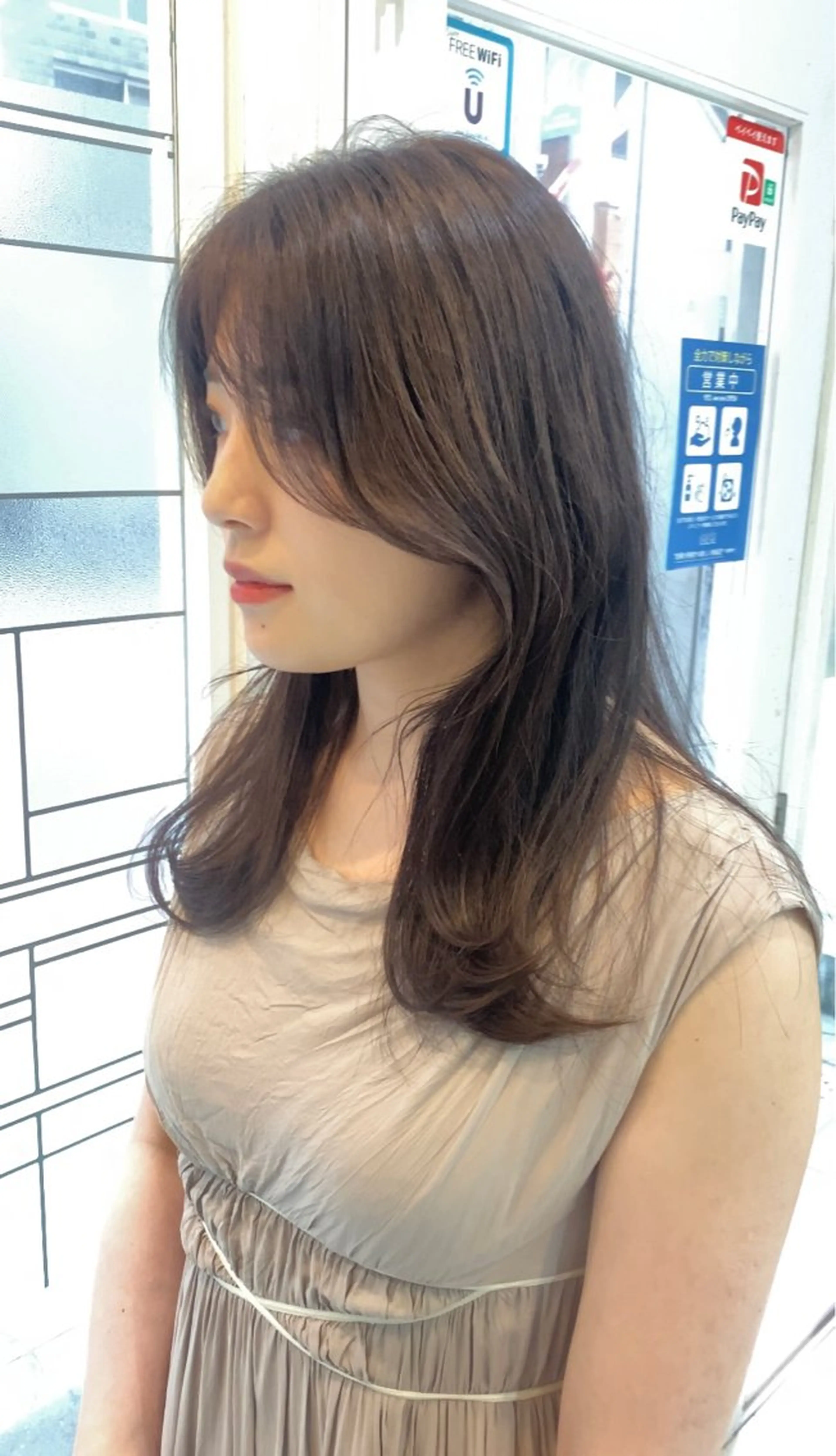 セミロング 韓国風ヘア カット ヘアカラー トリートメント トップスタイリスト 江口 稜亮のヘアスタイル