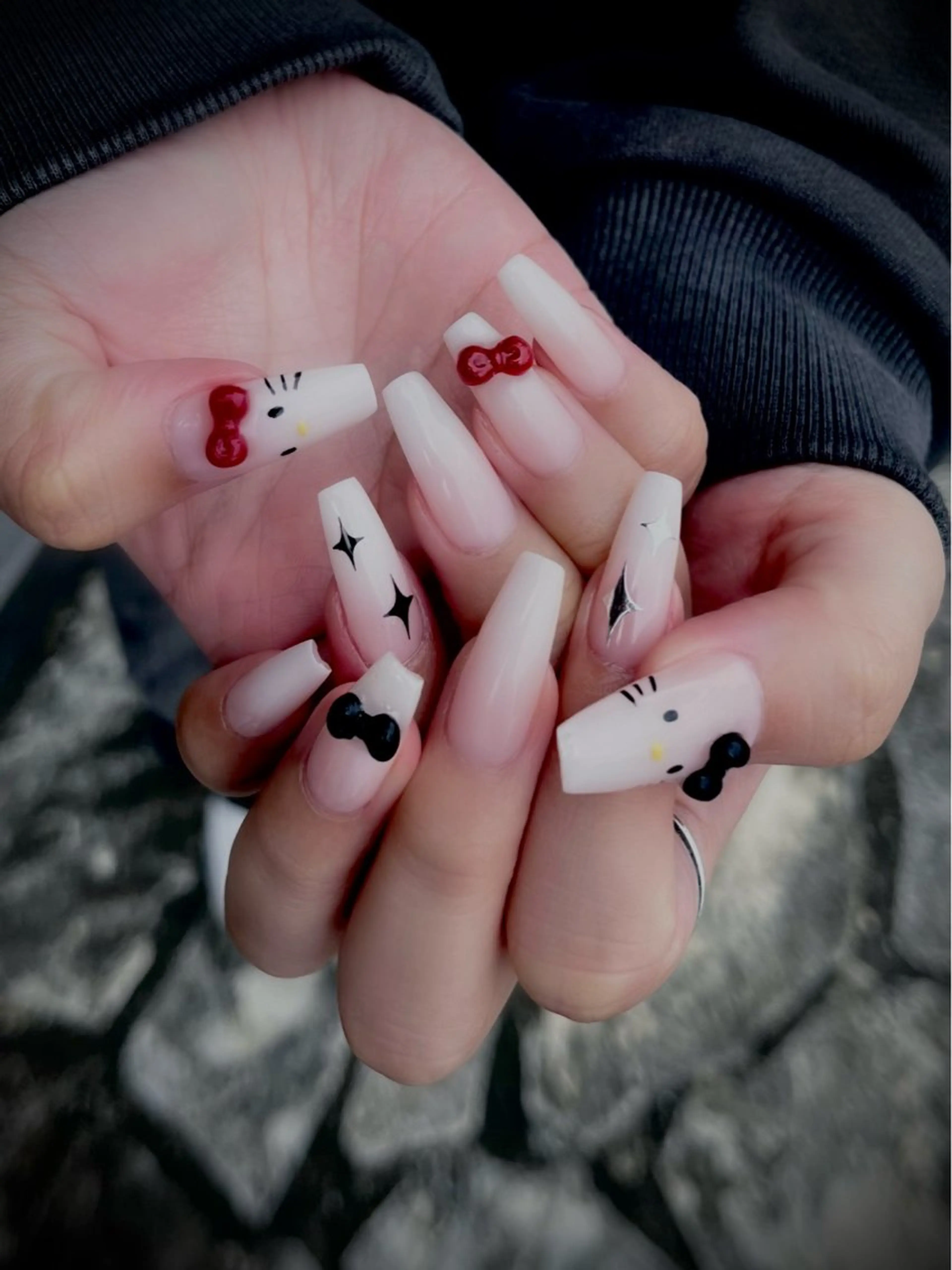 ネイル キラキラネイル マグネットネイル ワンカラーネイル スカルプネイル ワンホンネイル nine.🦋 YUKOのネイルデザイン