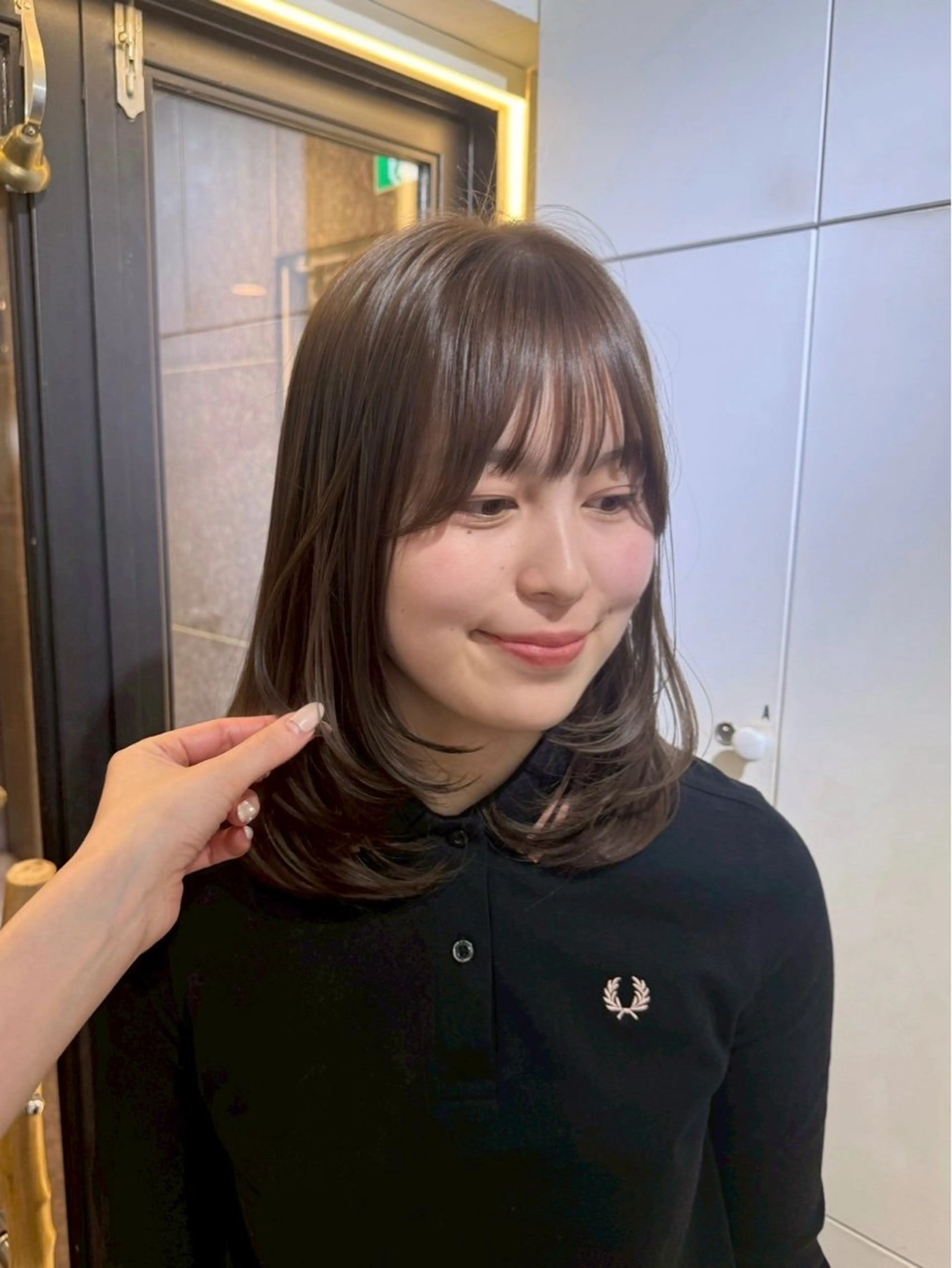 ミディアム カラー 蘆田 優莉のヘアスタイル