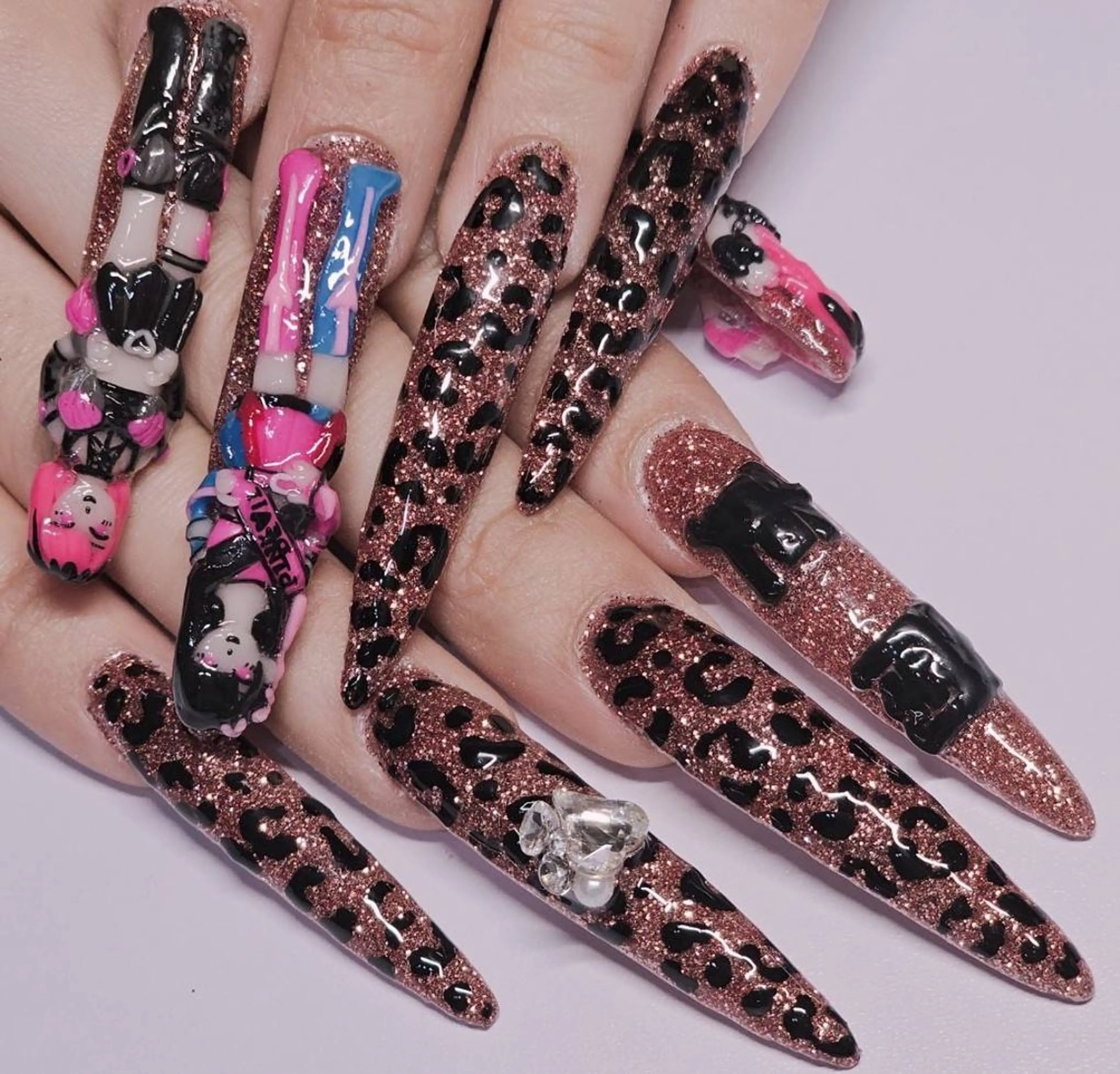 ネイル アートネイル ラメ(グリッター) ワンカラーネイル ピンク ハンドネイル よしだ ひろきのネイルデザイン