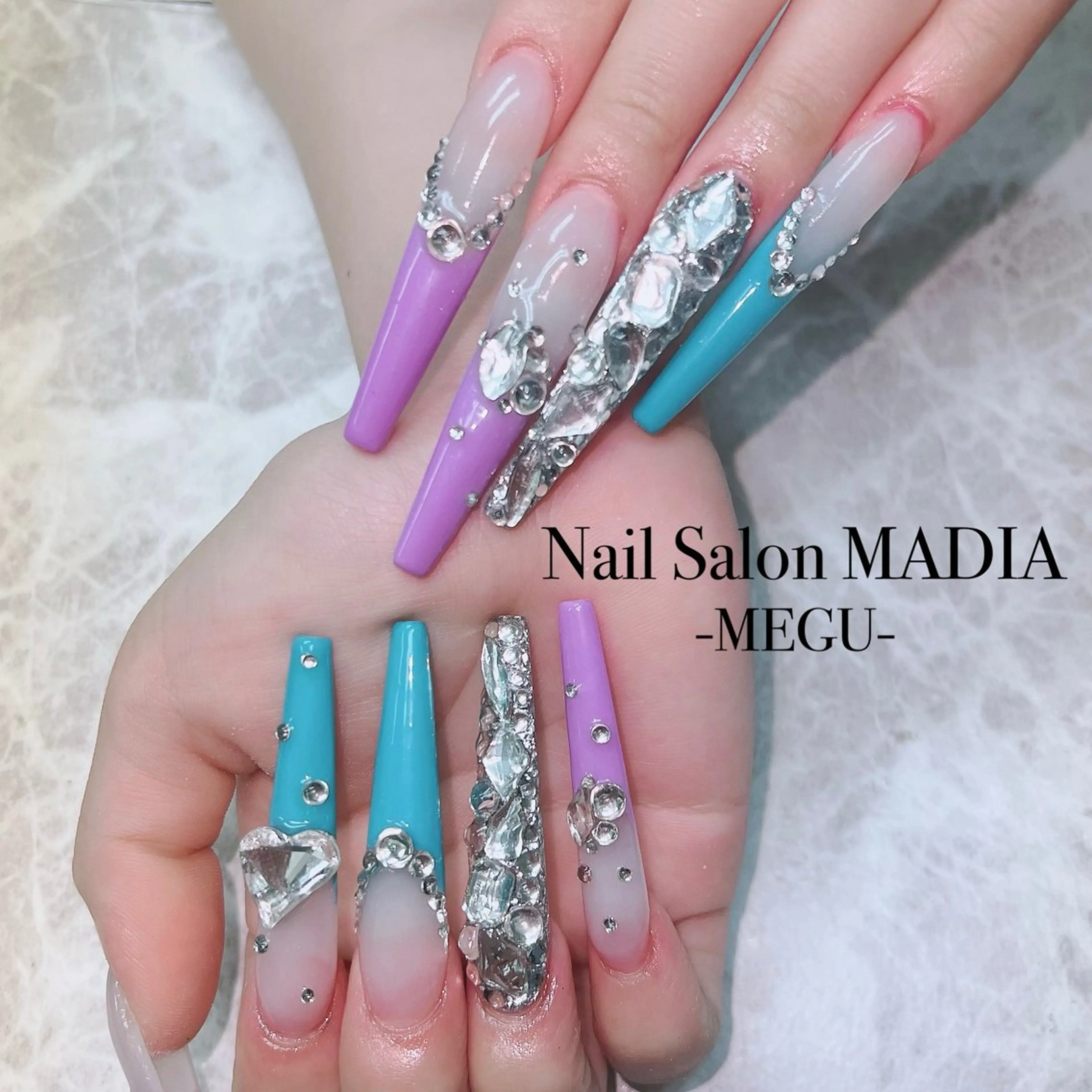 ネイル MADIA藤沢所属・MADIA MEGUのネイルデザイン