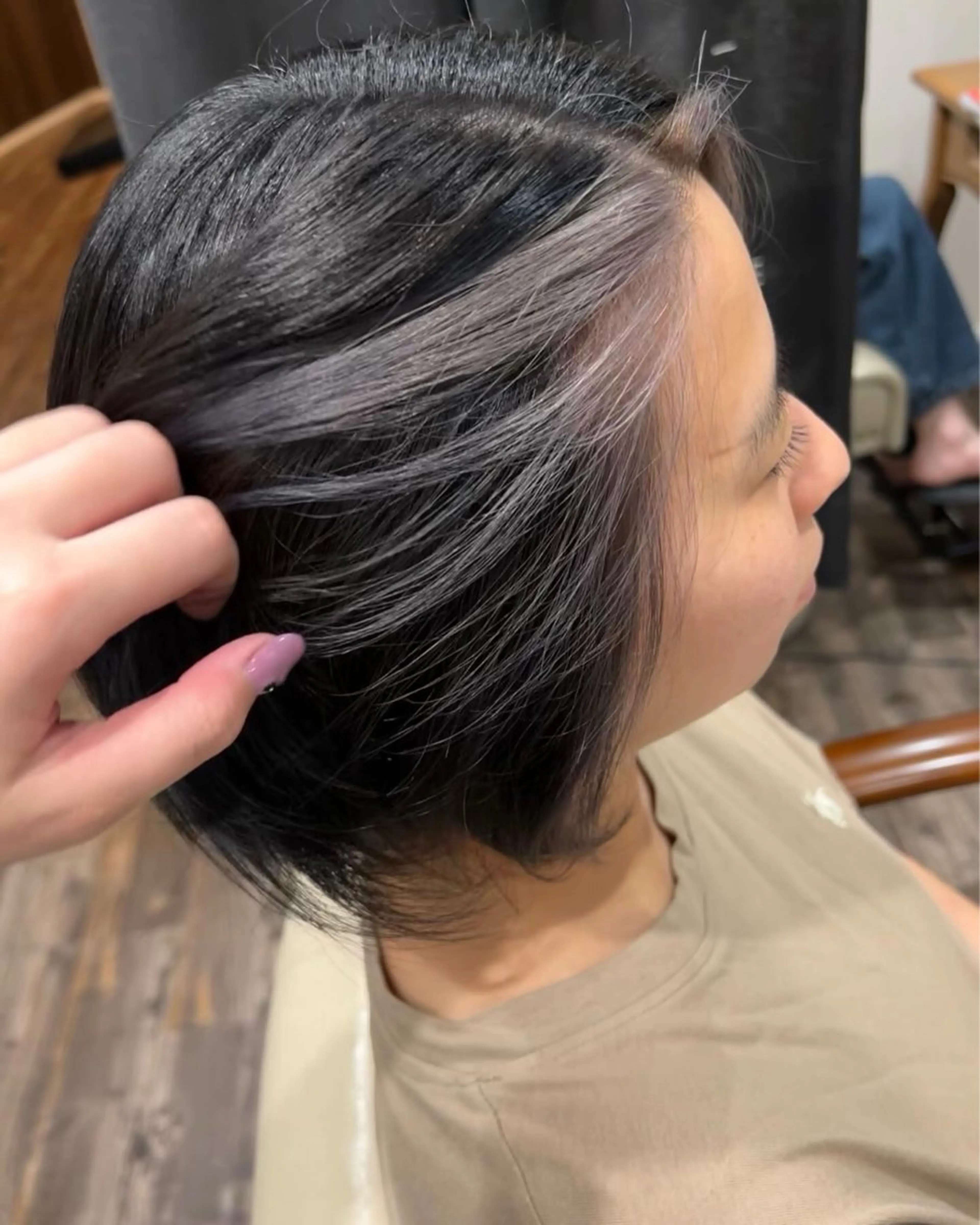 カラー ミストバング  フェイスフレーミング 今野 詩音のヘアスタイル