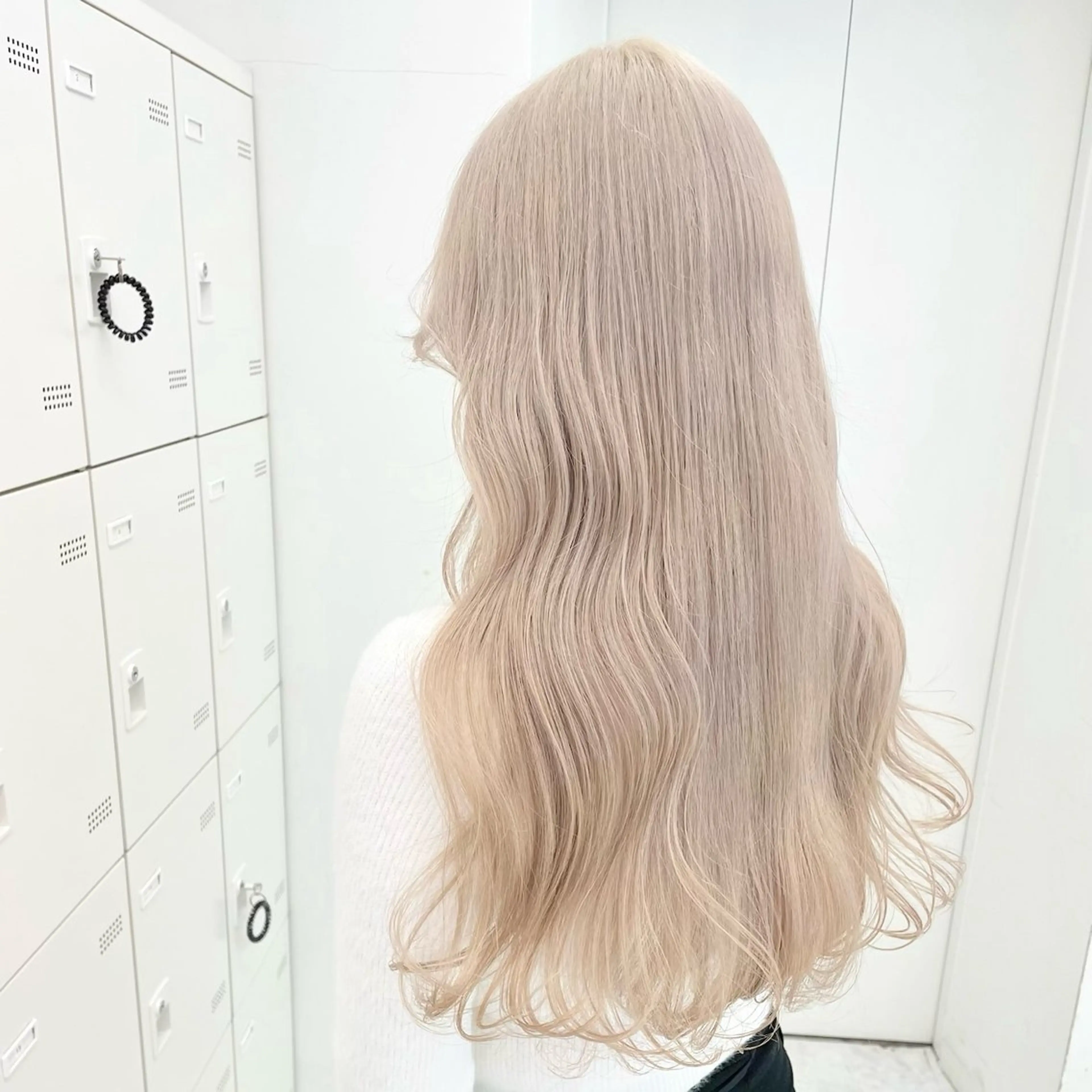 ロング カラー ハイトーン/韓国 レイヤー/るか🎀のヘアスタイル